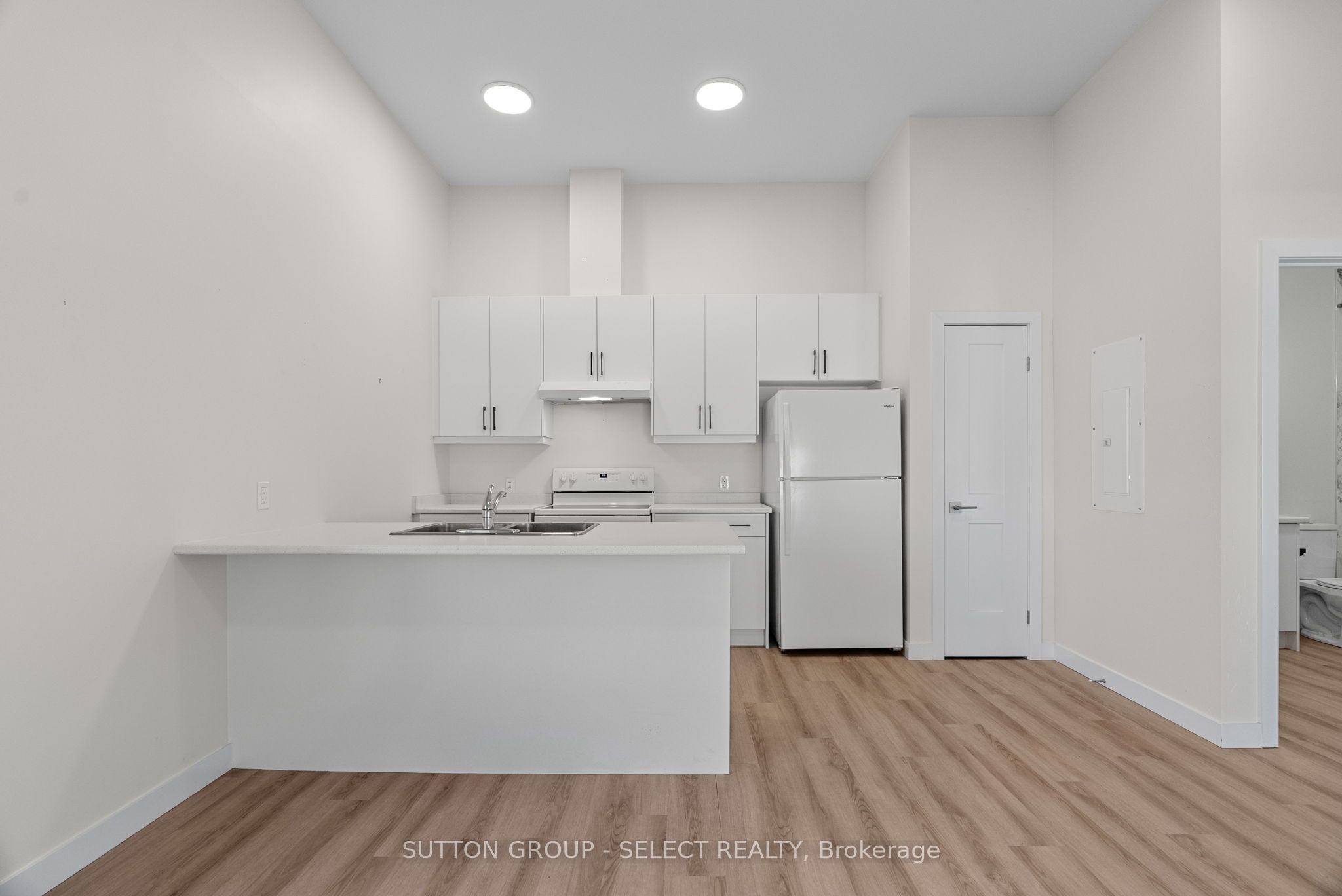 370 William Street Property Photo 9