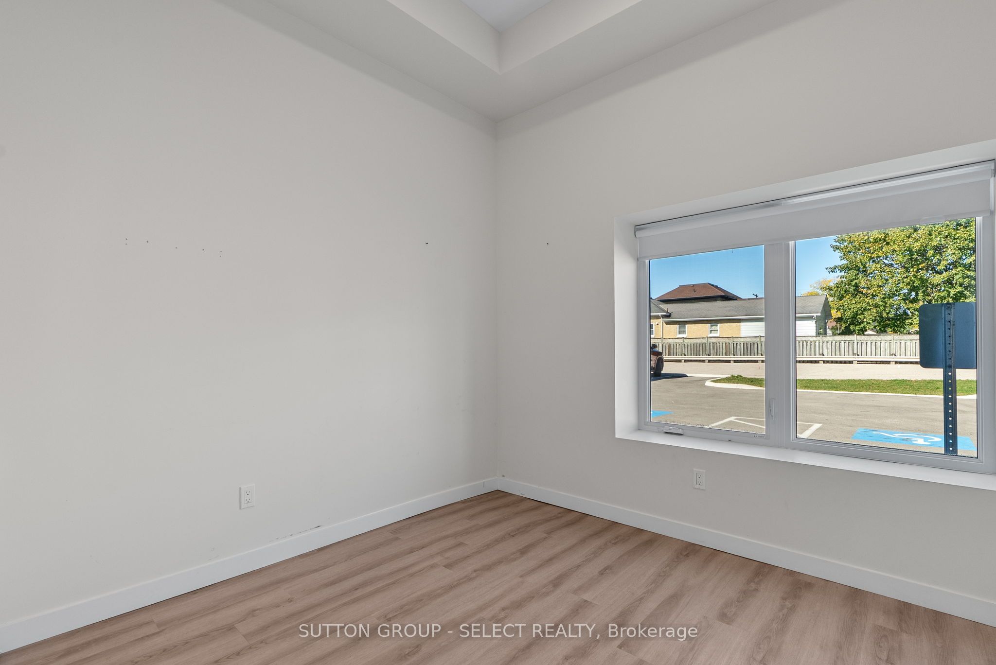 370 William Street Property Photo 16