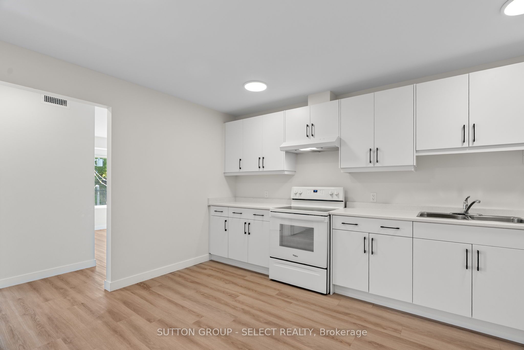 370 William Street Property Photo 22