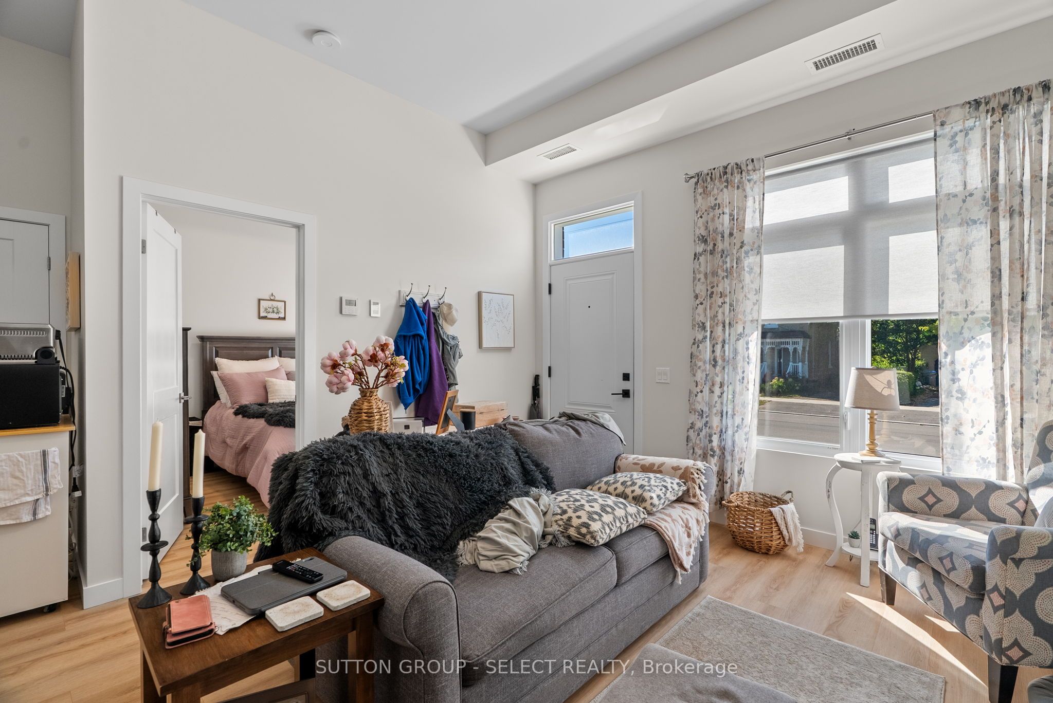 370 William Street Property Photo 33