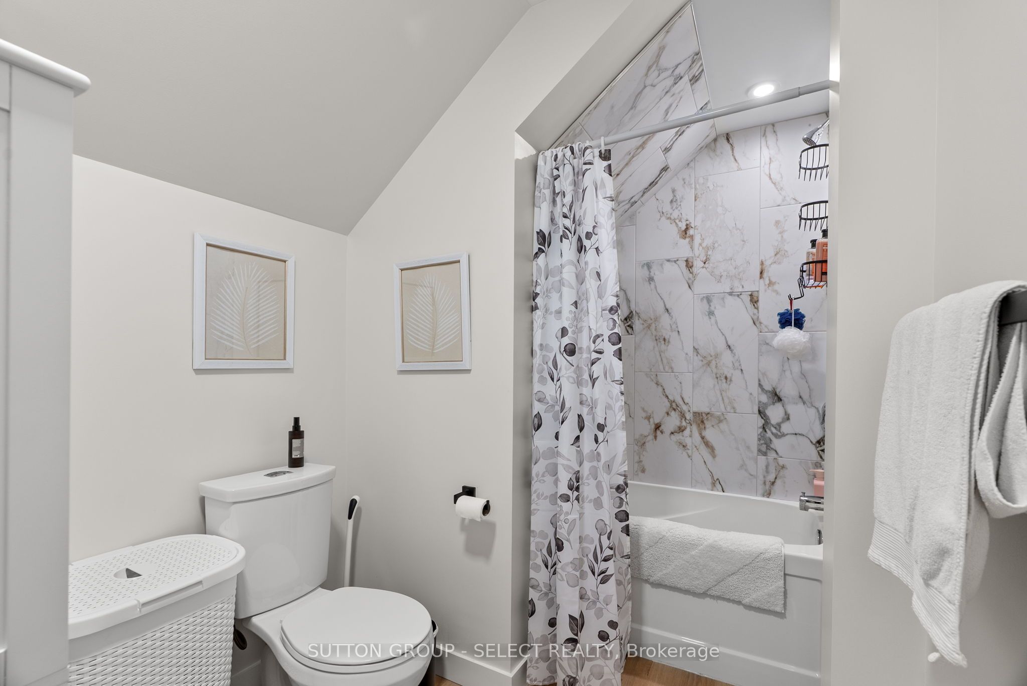 370 William Street Property Photo 40