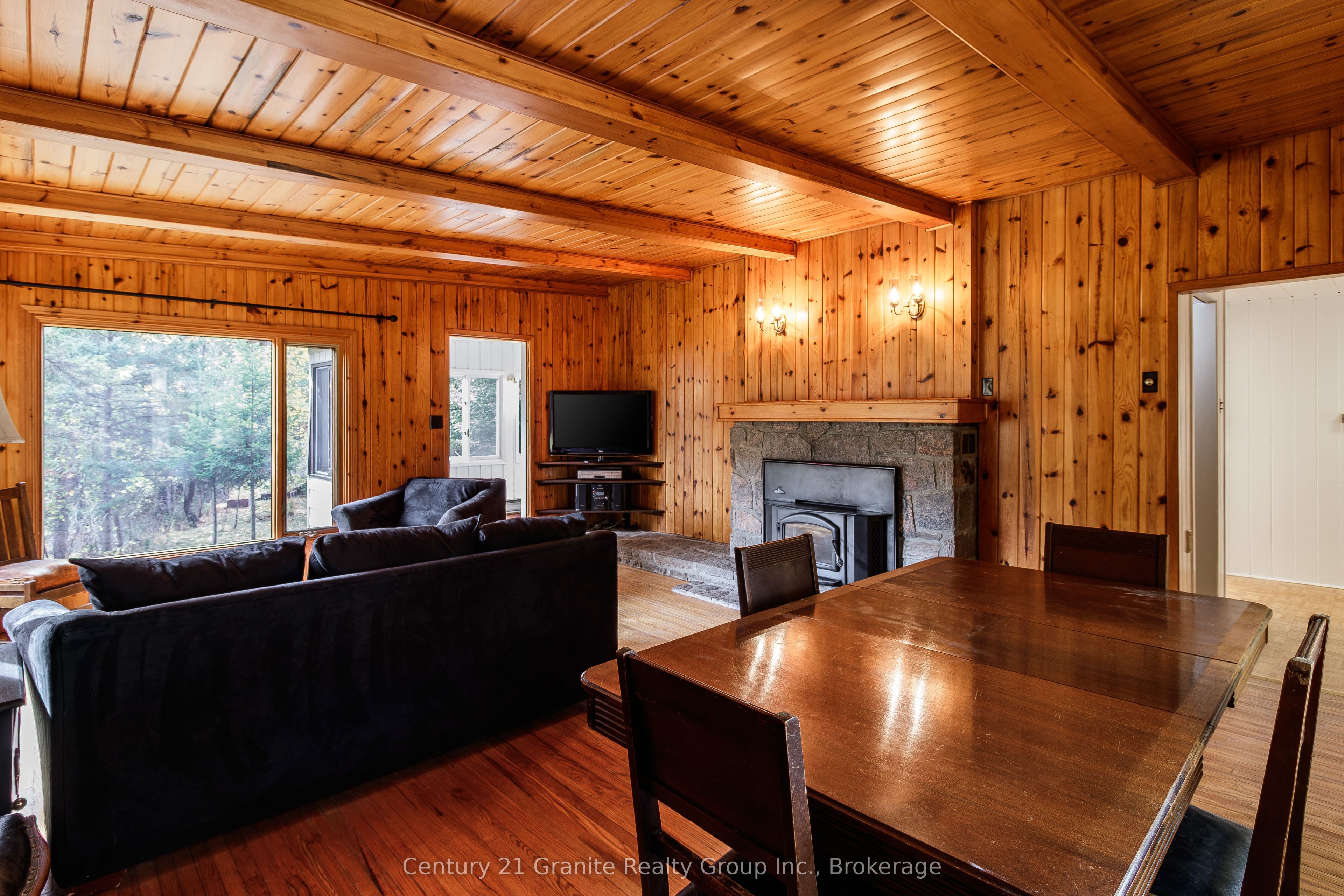 50 Riverside Drive Property Photo 7