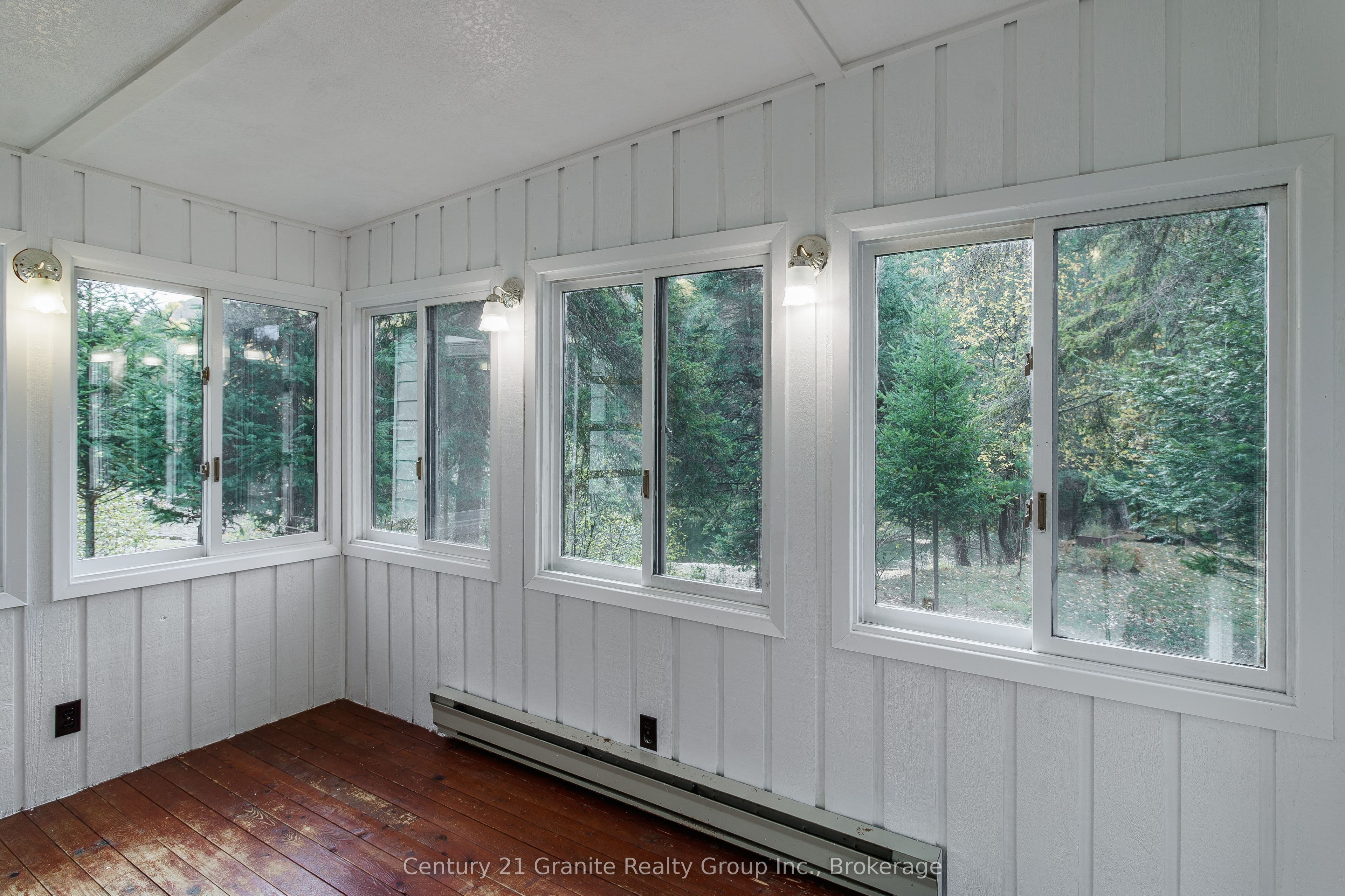 50 Riverside Drive Property Photo 12