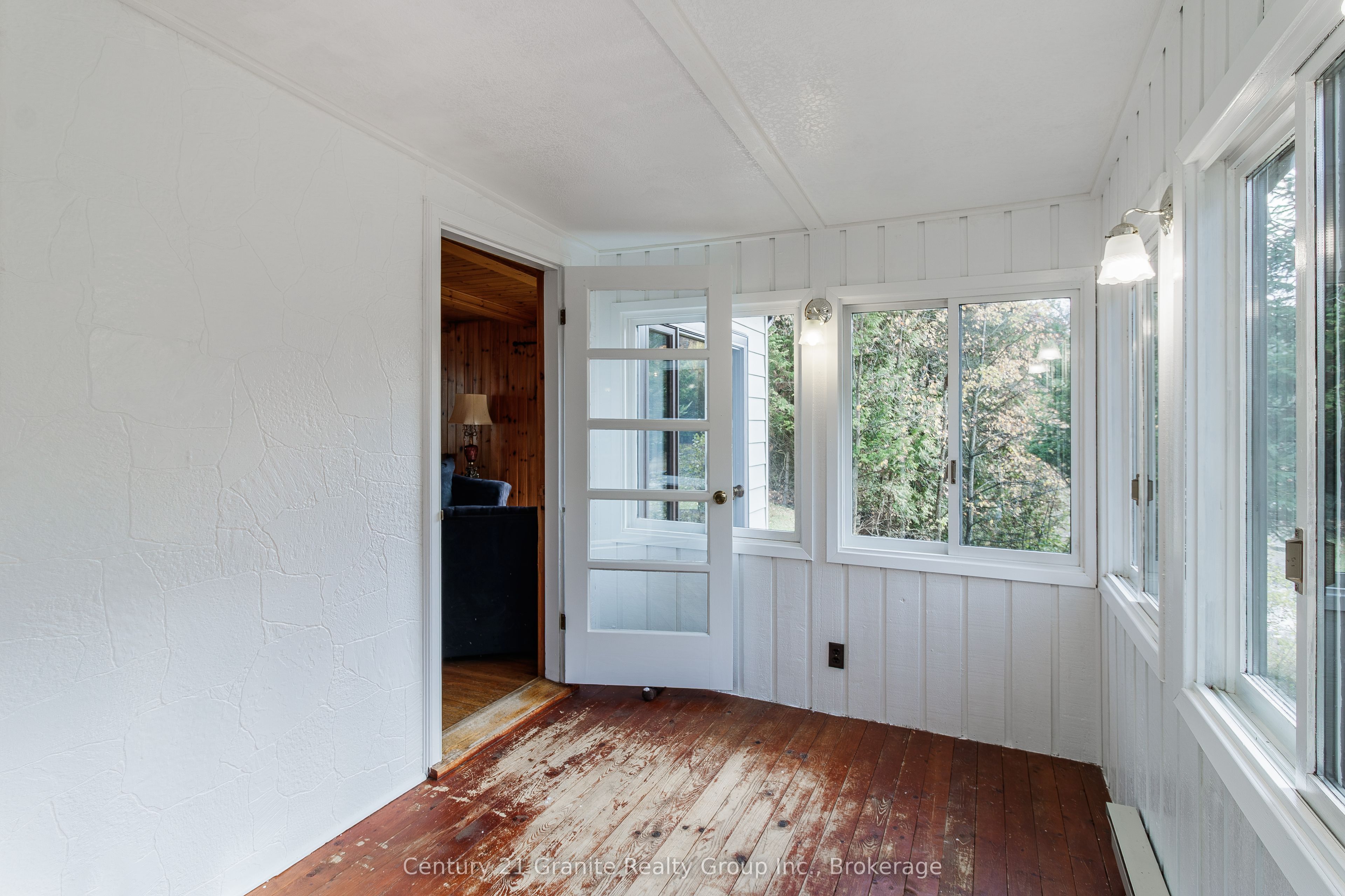 50 Riverside Drive Property Photo 13