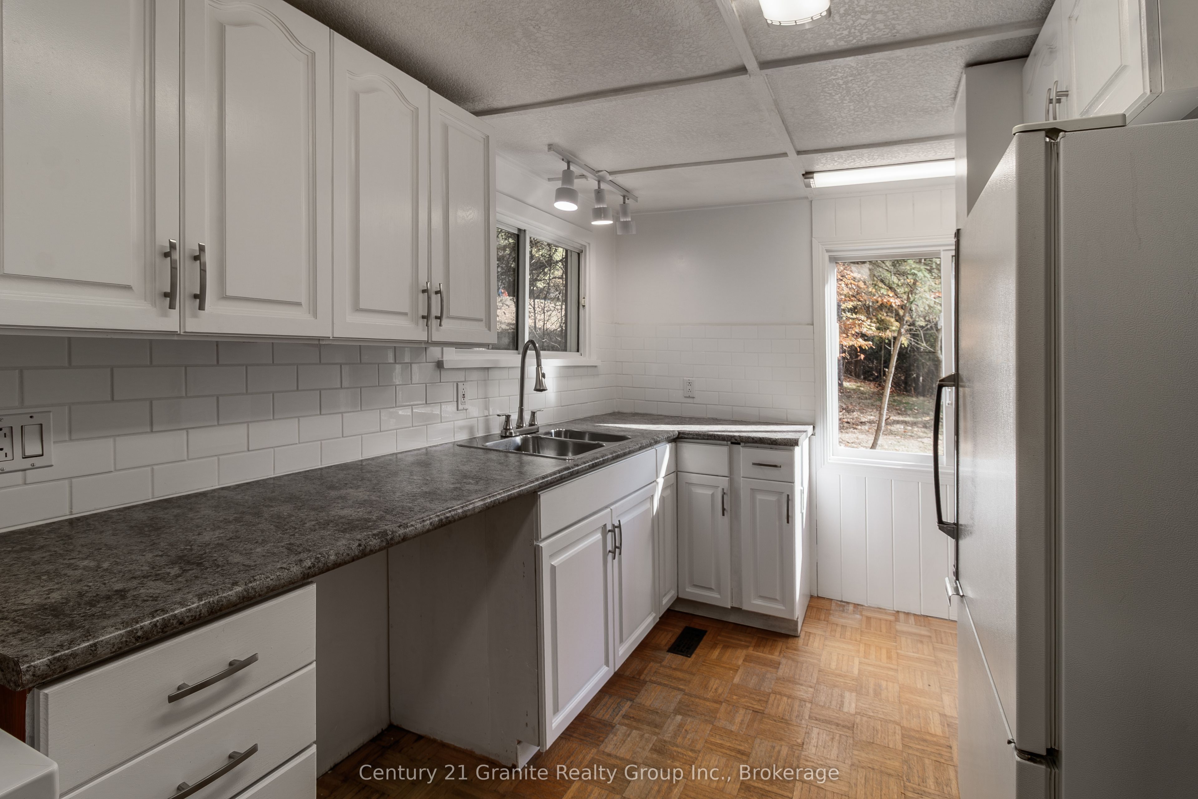 50 Riverside Drive Property Photo 19