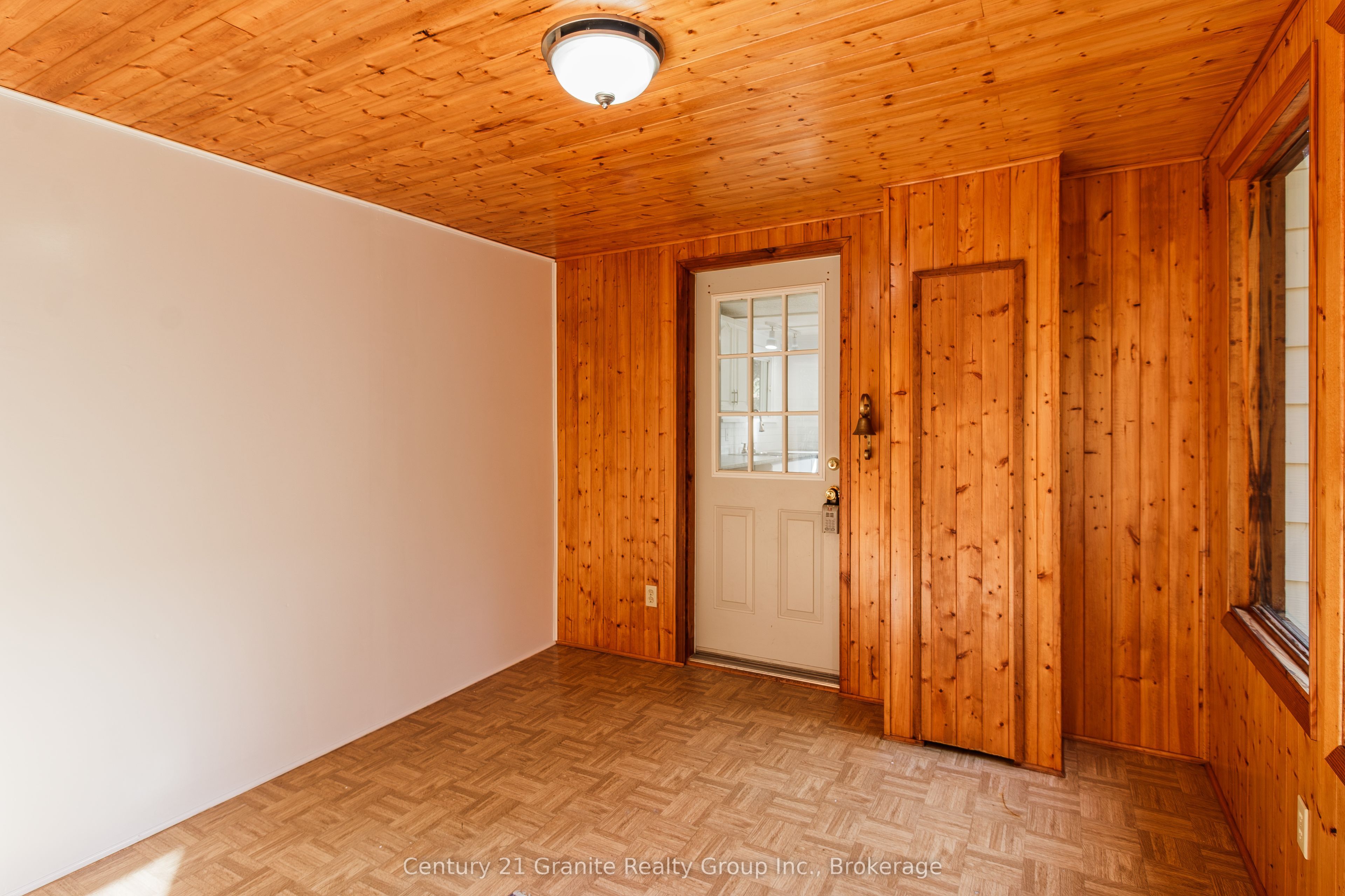 50 Riverside Drive Property Photo 22