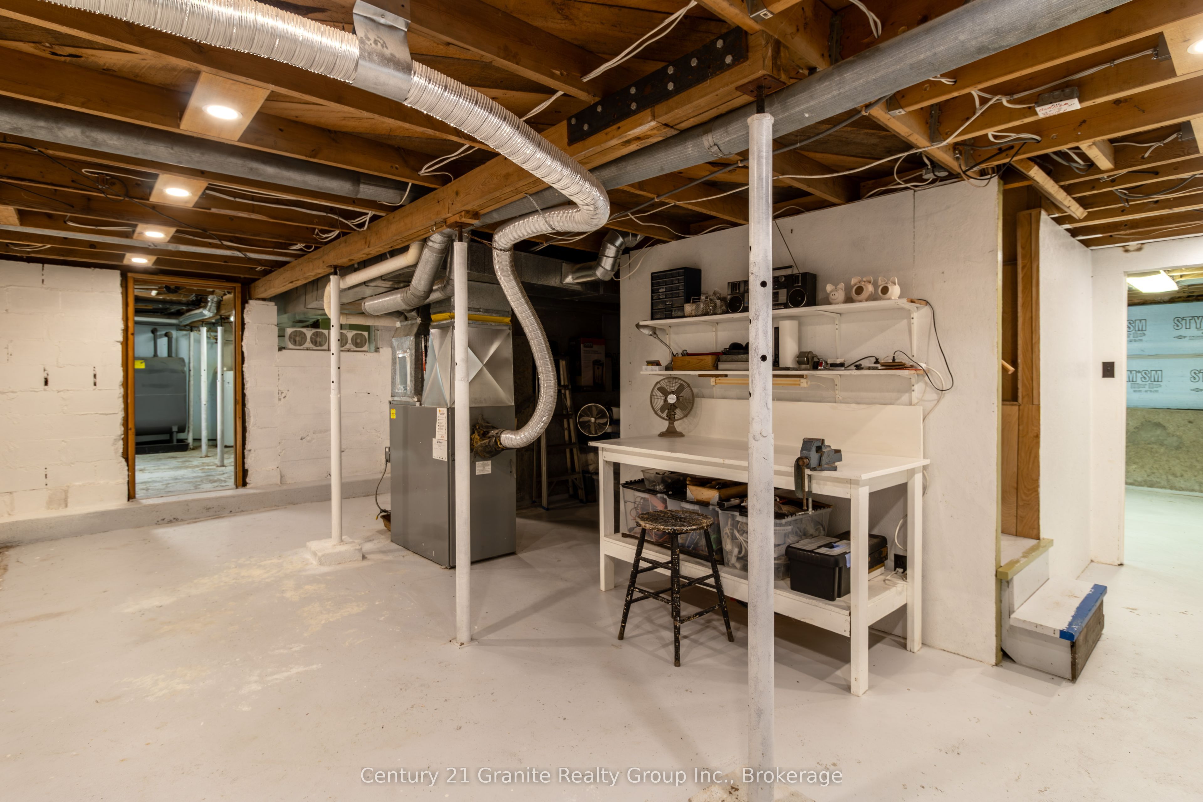 50 Riverside Drive Property Photo 33