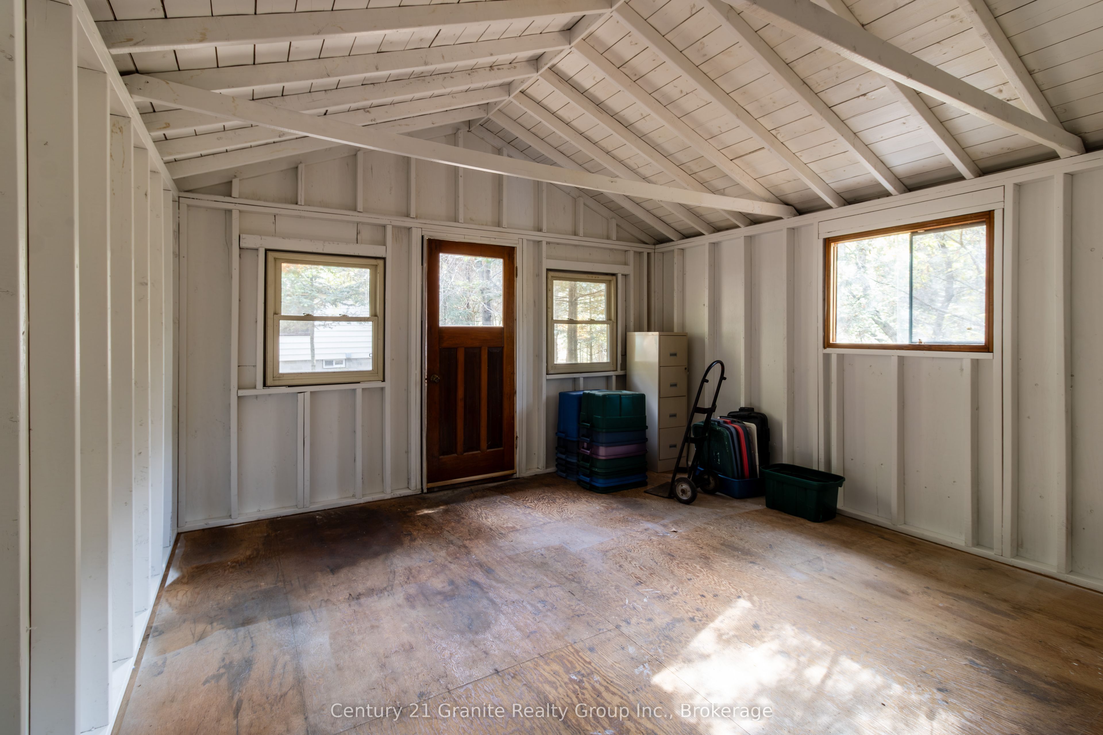 50 Riverside Drive Property Photo 48