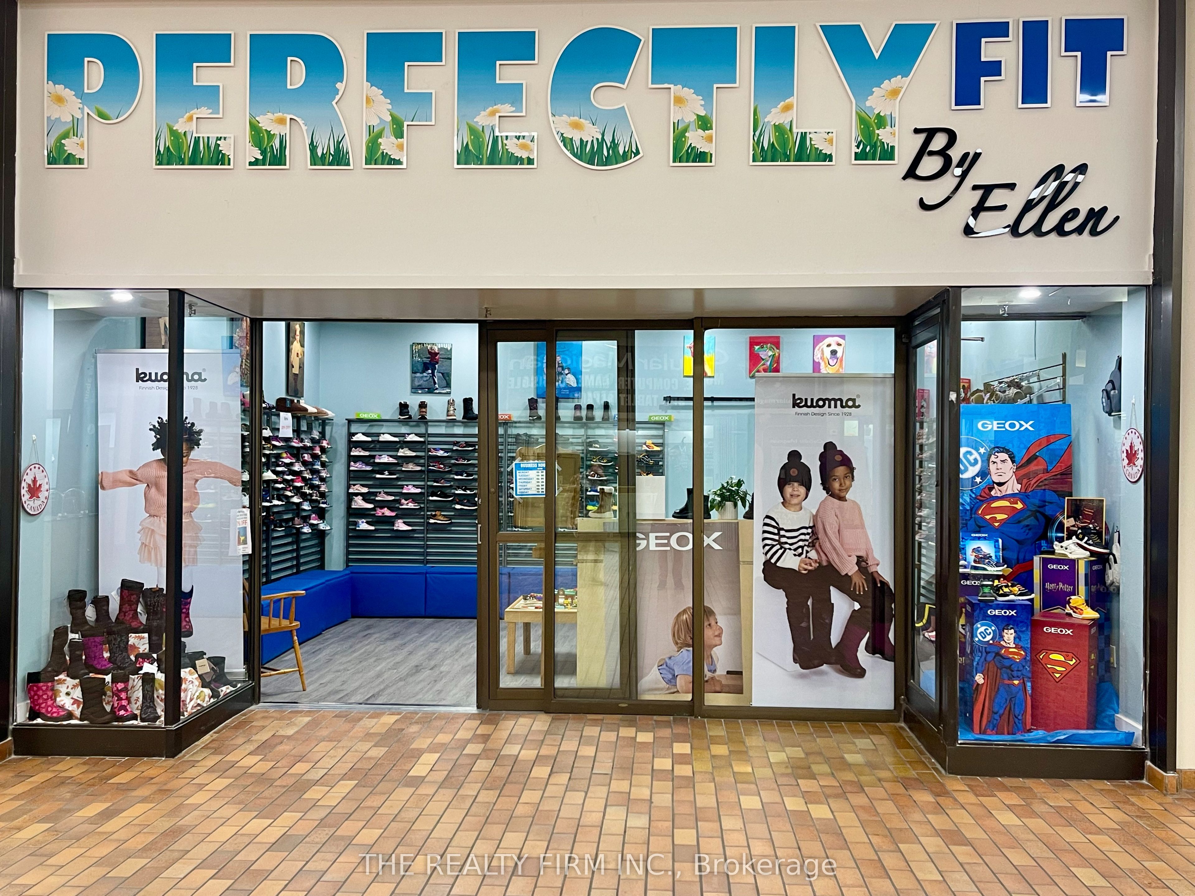 1225 Wonderland Road N 19 Property Photo 1