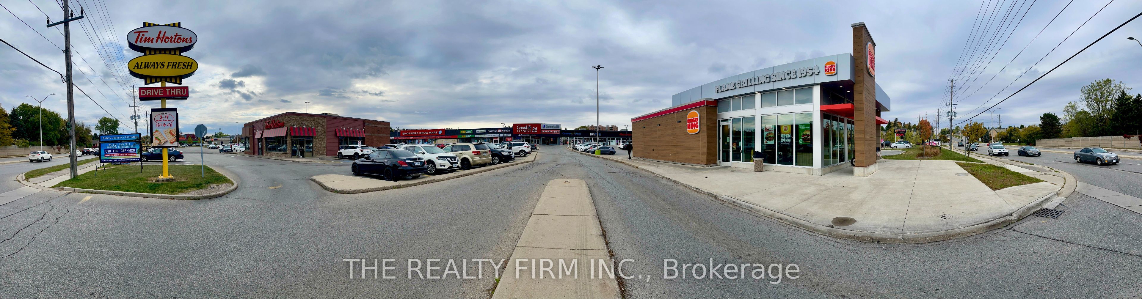 1225 Wonderland Road N 19 Property Photo 2