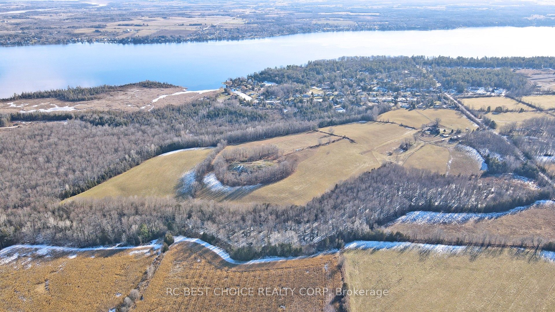 571 Hickory Beach Rd Property Photo 12