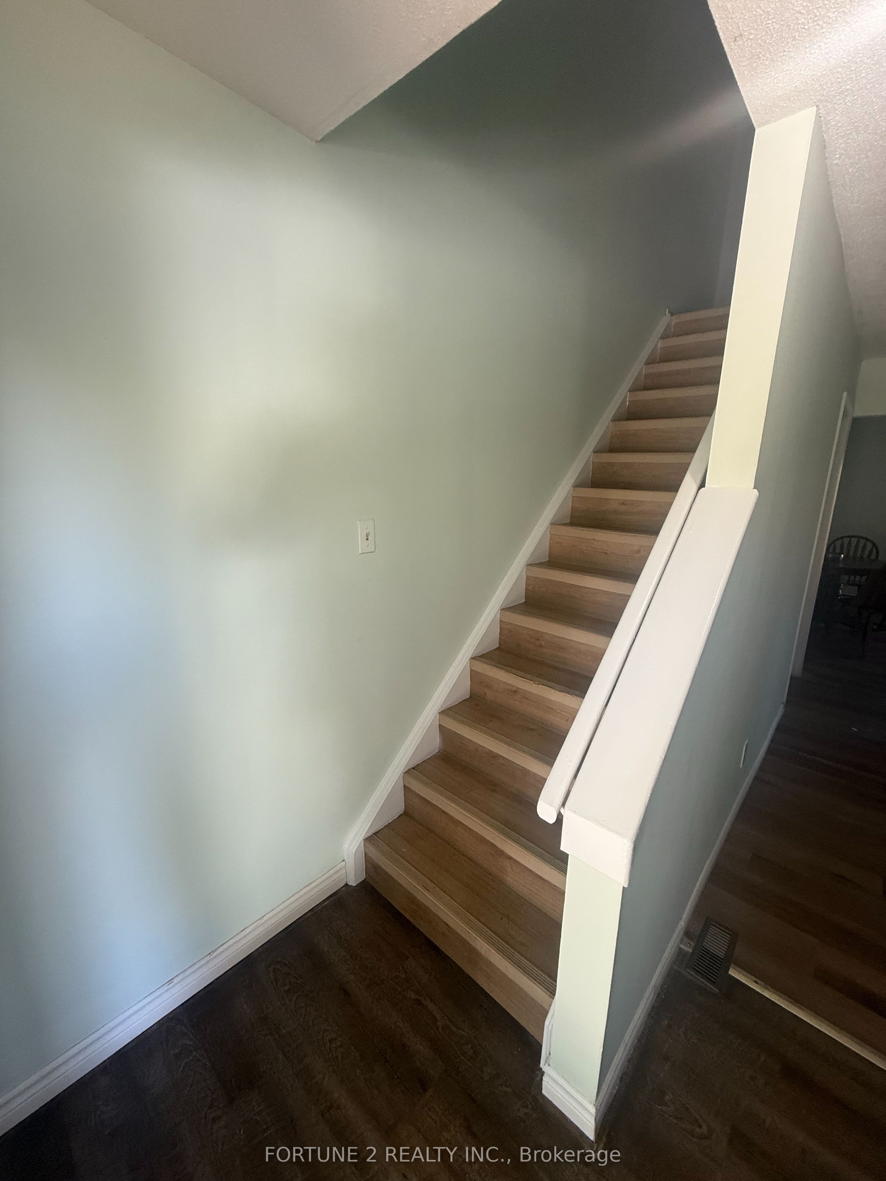 470 Second Street 15 Property Photo 3