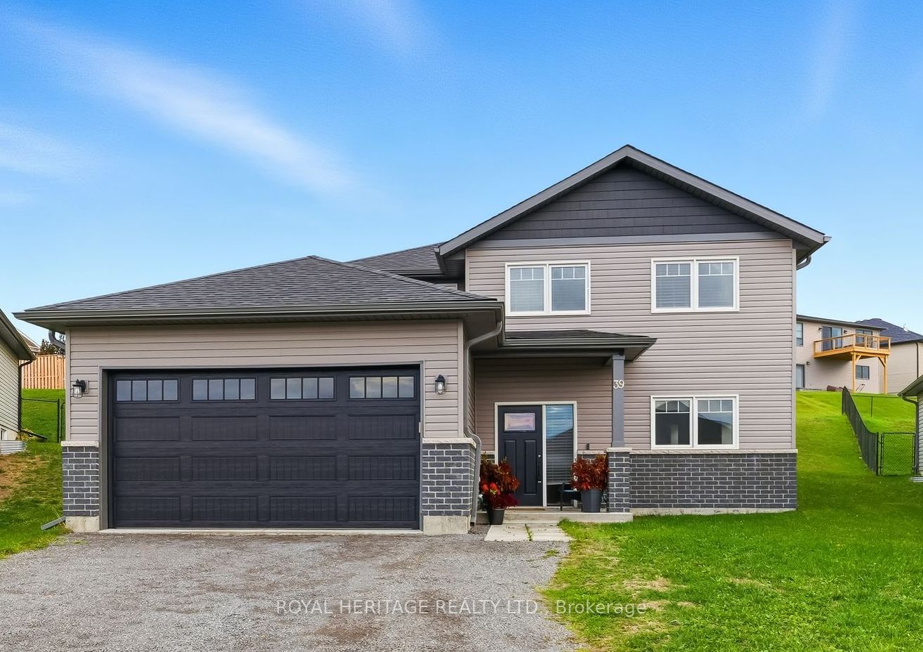 39 Caleb Cres Property Photo 1