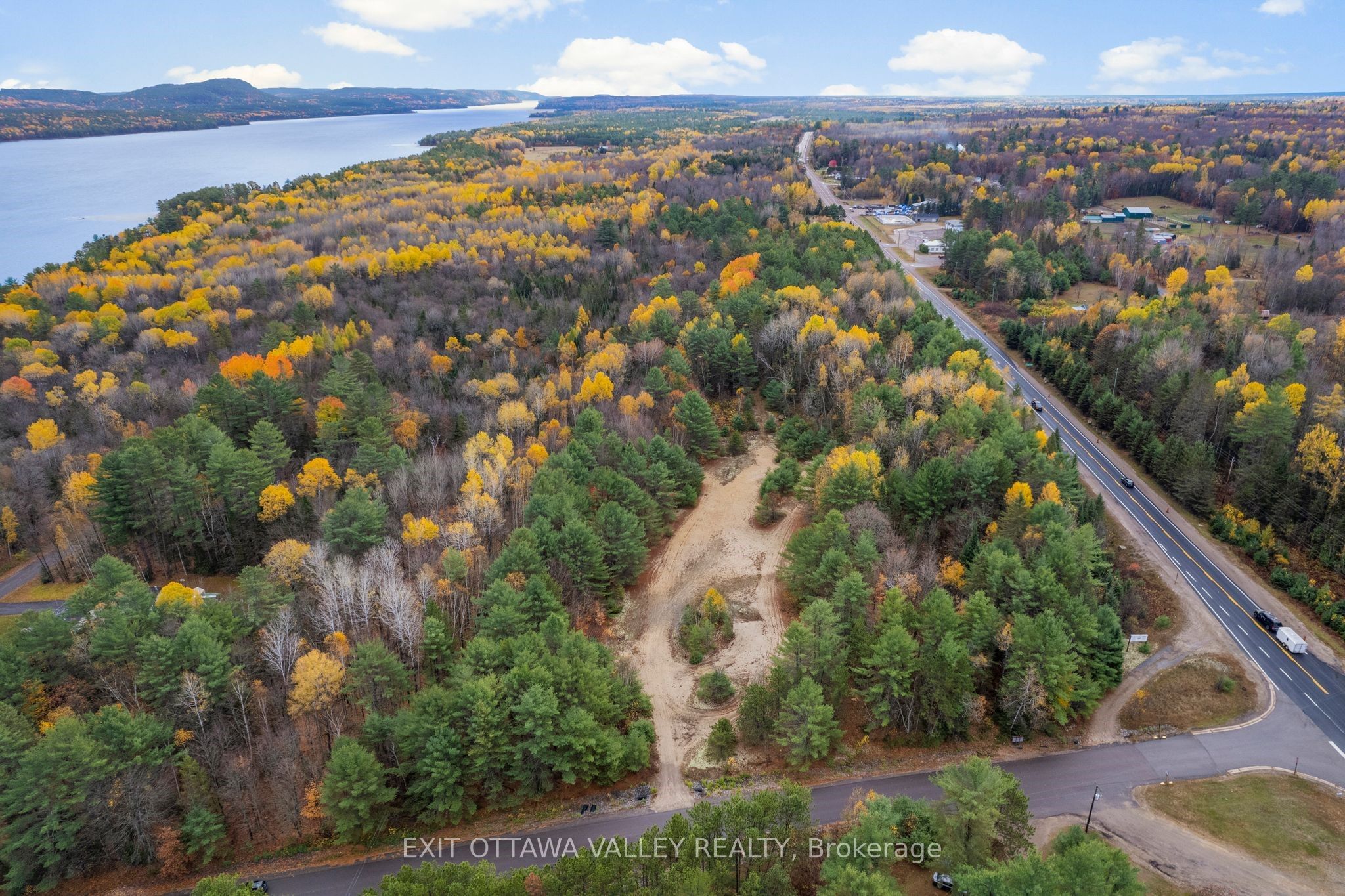 Part 10 Moose Avenue Property Photo 4