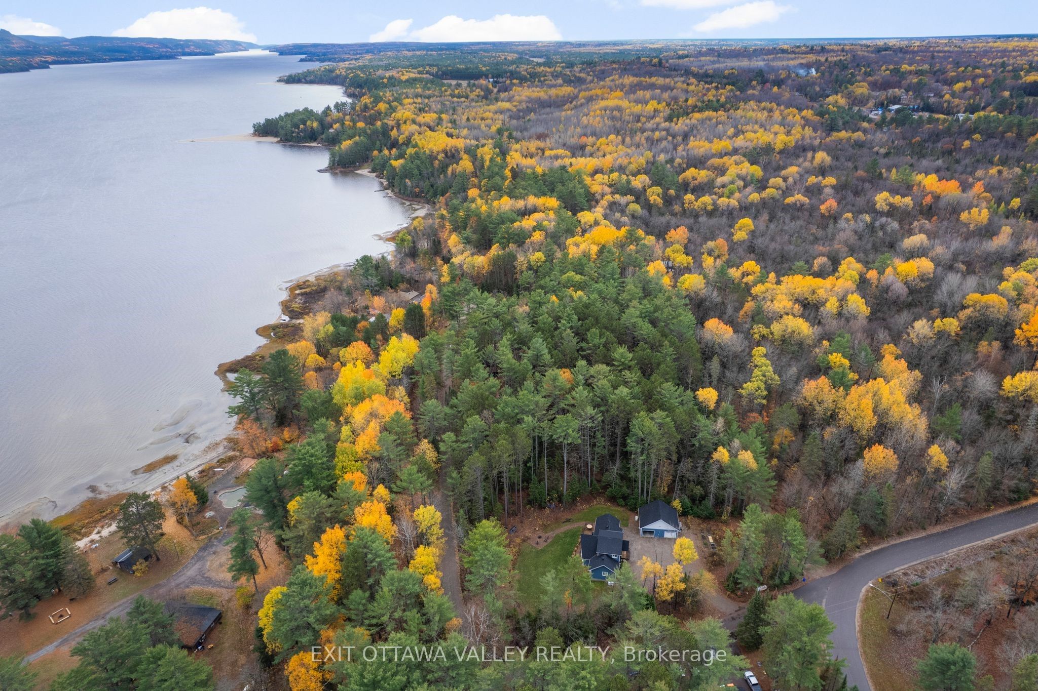 Part 10 Moose Avenue Property Photo 7