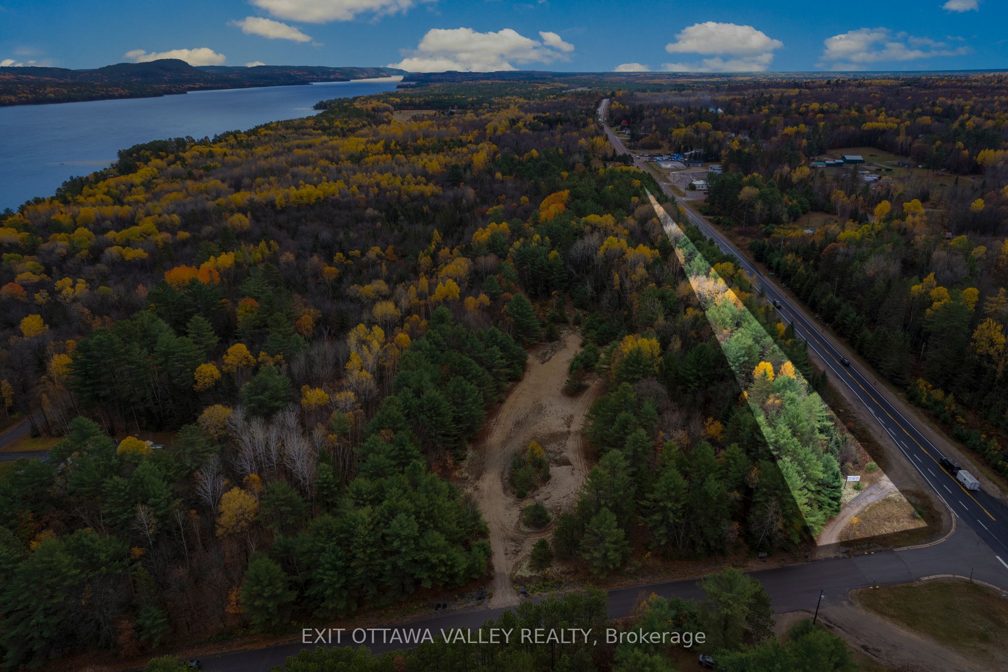 Part 16 Moores Road Property Photo 8