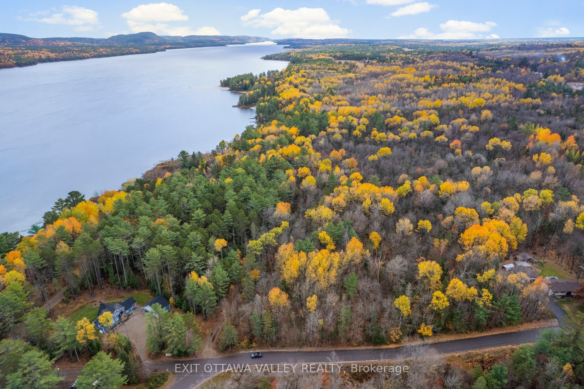 Part 12 Moose Avenue Property Photo 6