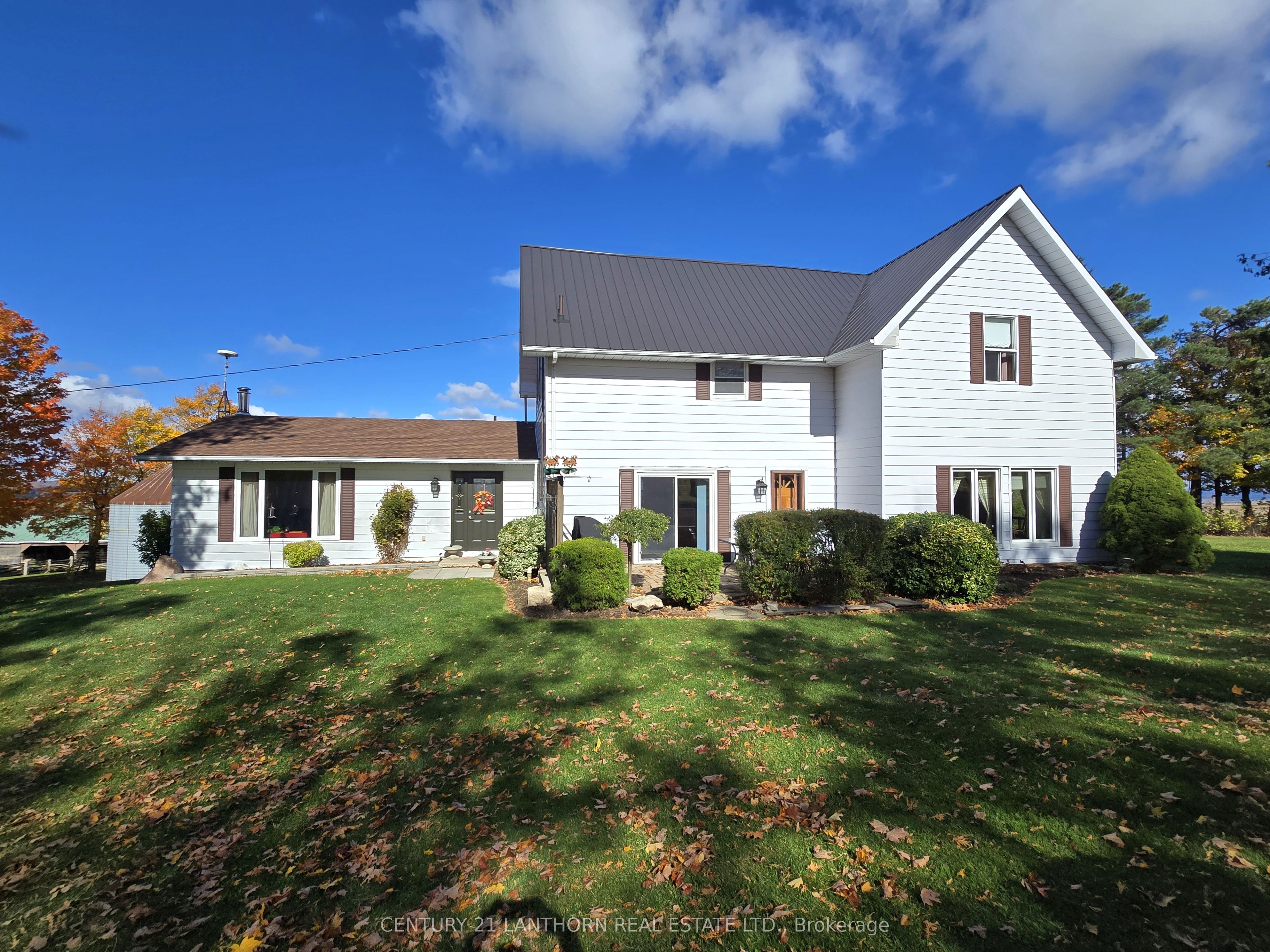 488297 30th Side Road Property Photo 12