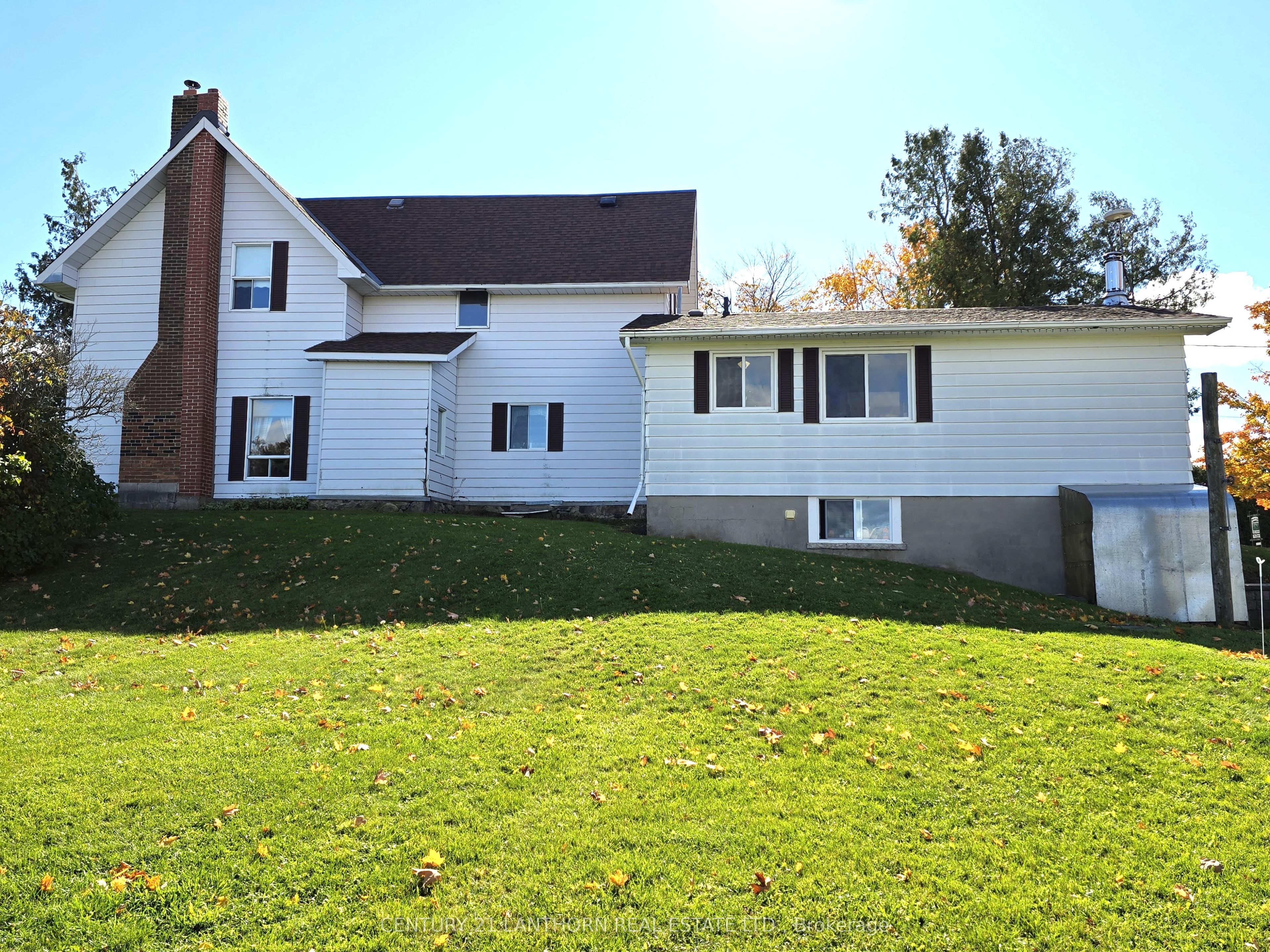 488297 30th Side Road Property Photo 15