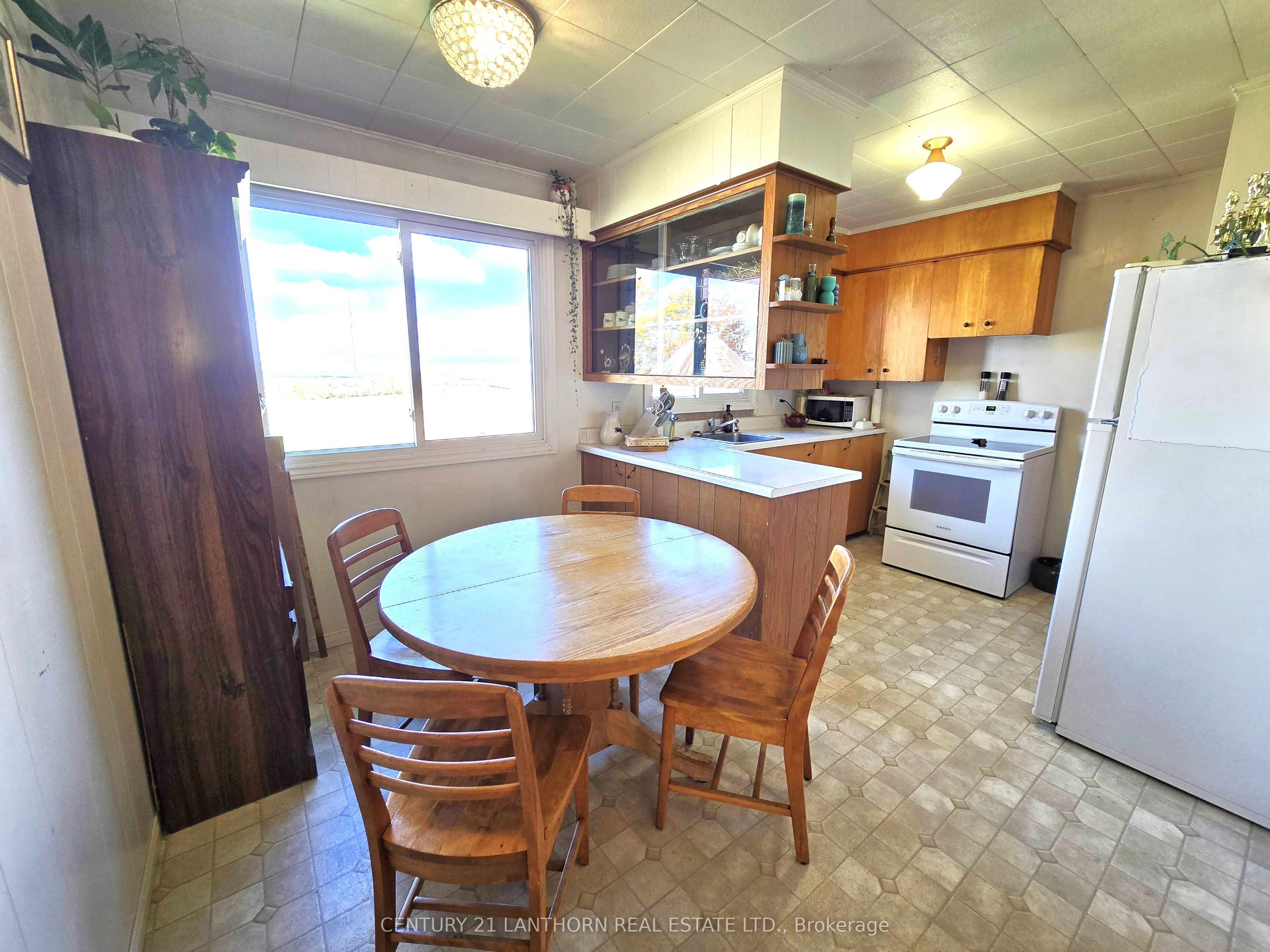 488297 30th Side Road Property Photo 36