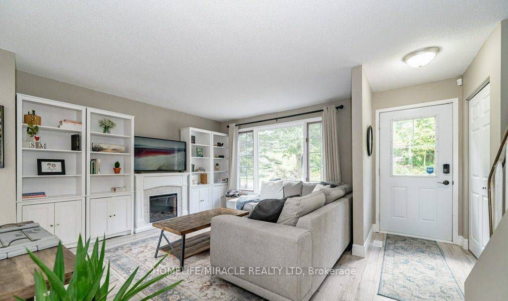 159 Old Carriage Drive Property Photo 4