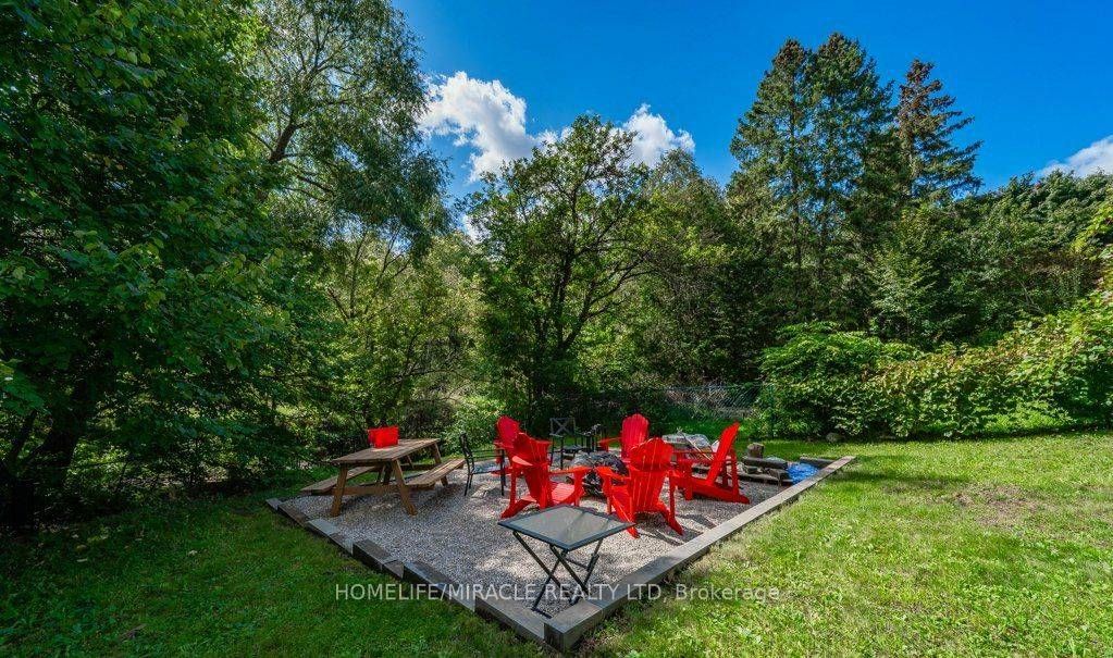 159 Old Carriage Drive Property Photo 25