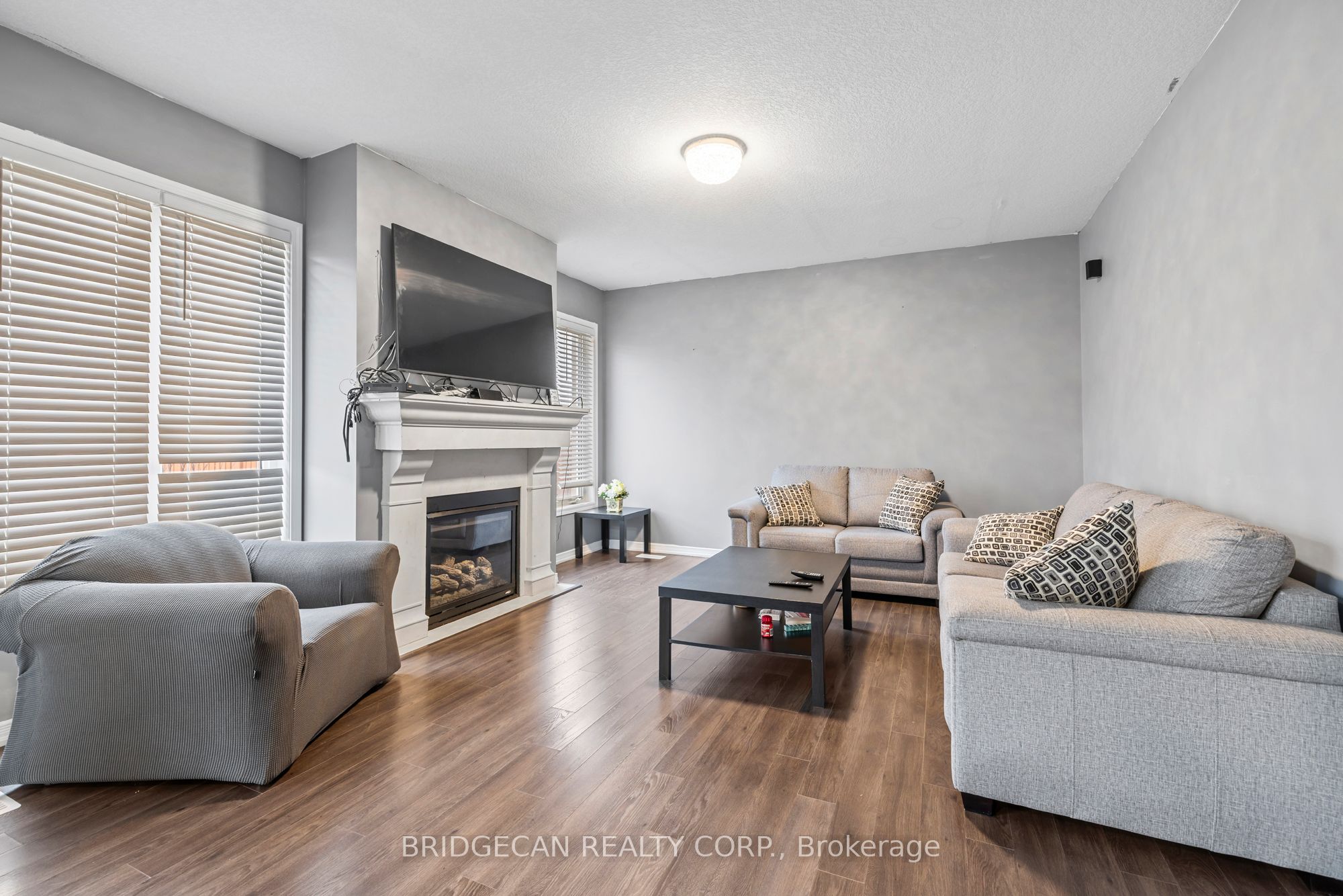 20 Gillespie Drive Property Photo 6