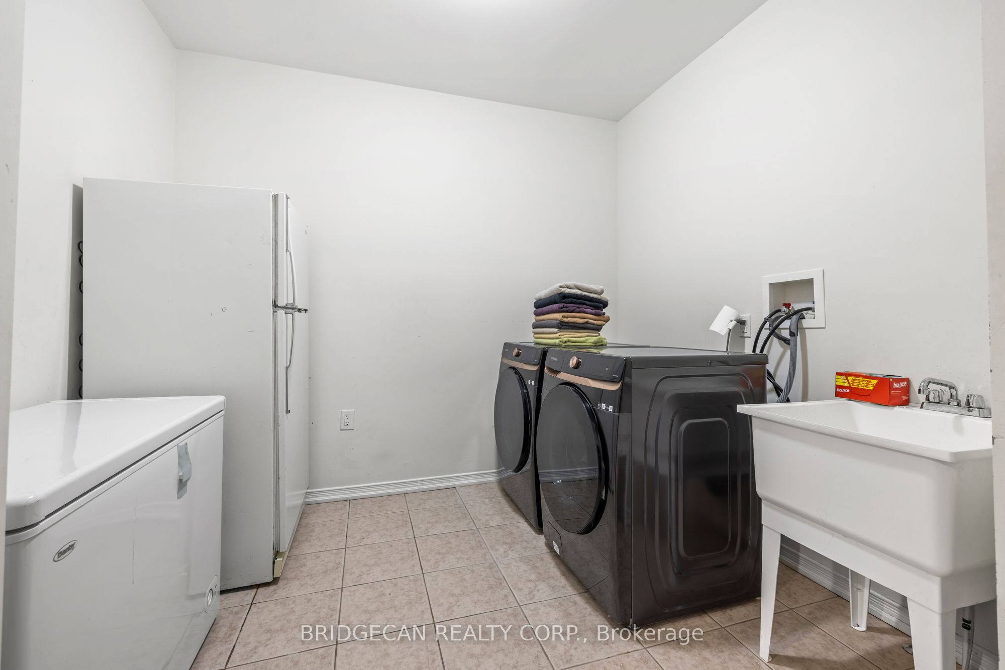 20 Gillespie Drive Property Photo 17