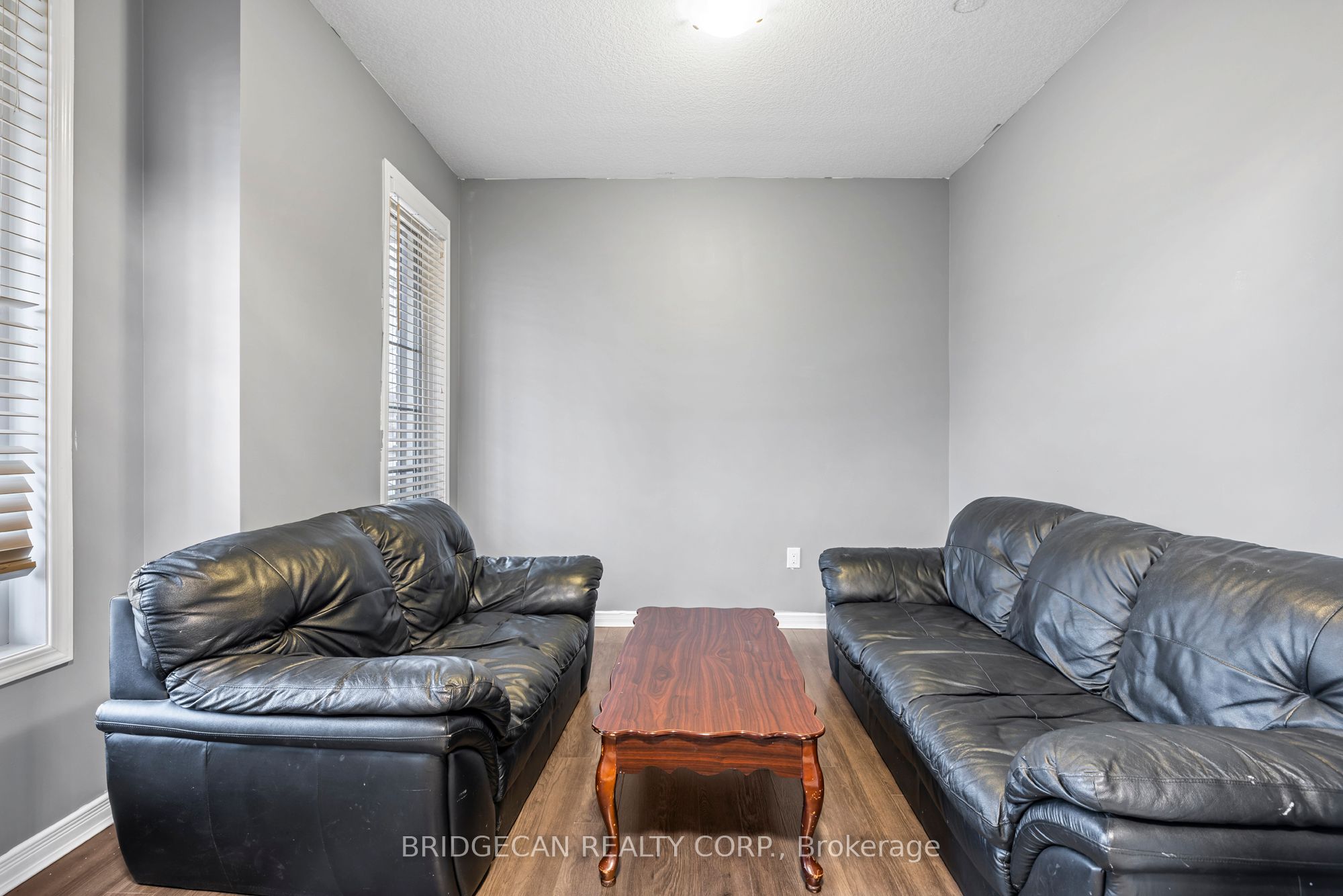 20 Gillespie Drive Property Photo 22