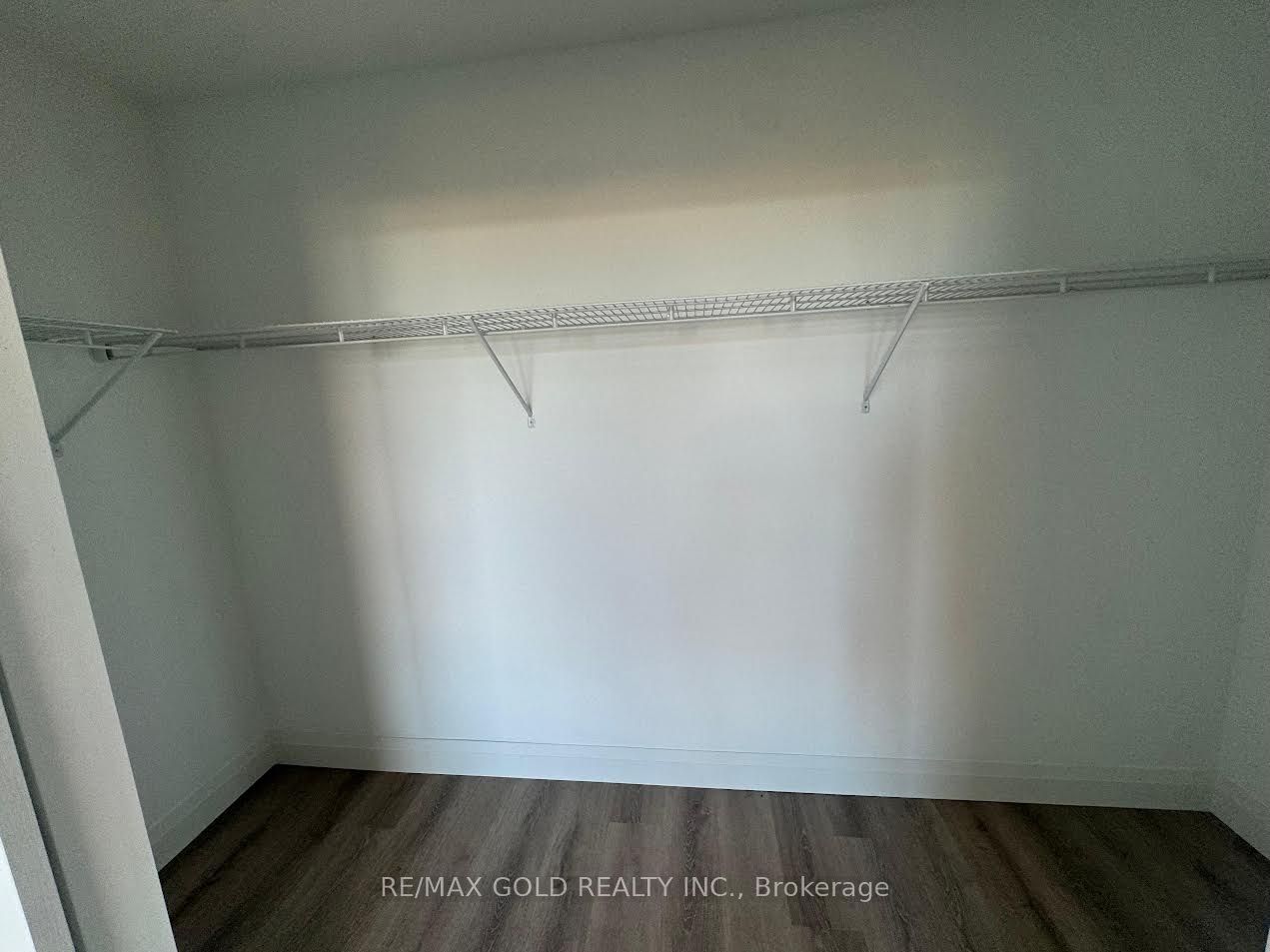 1333 Weber Street E 303 Property Photo 8