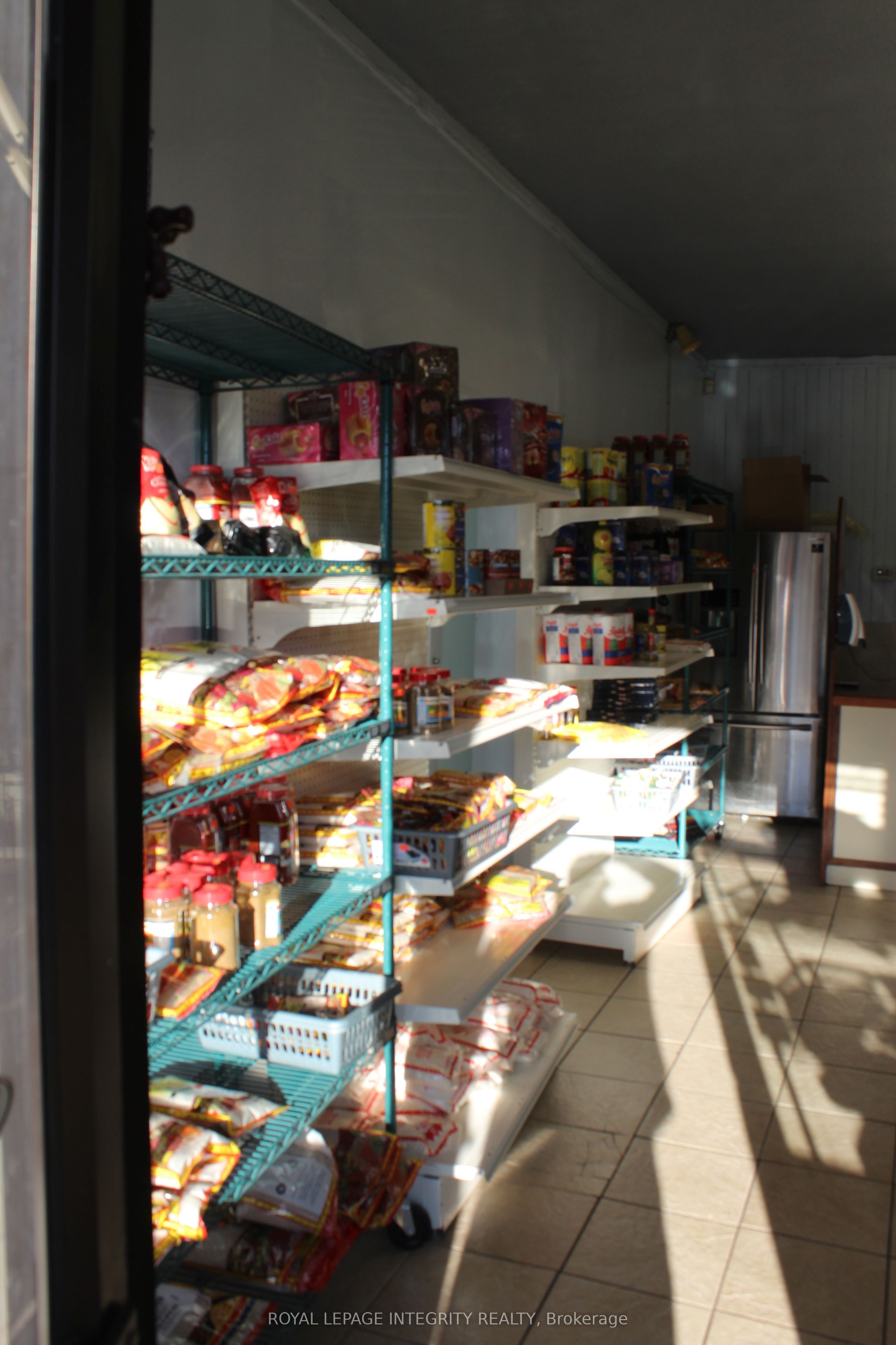 1117 Cobden Road Property Photo 4