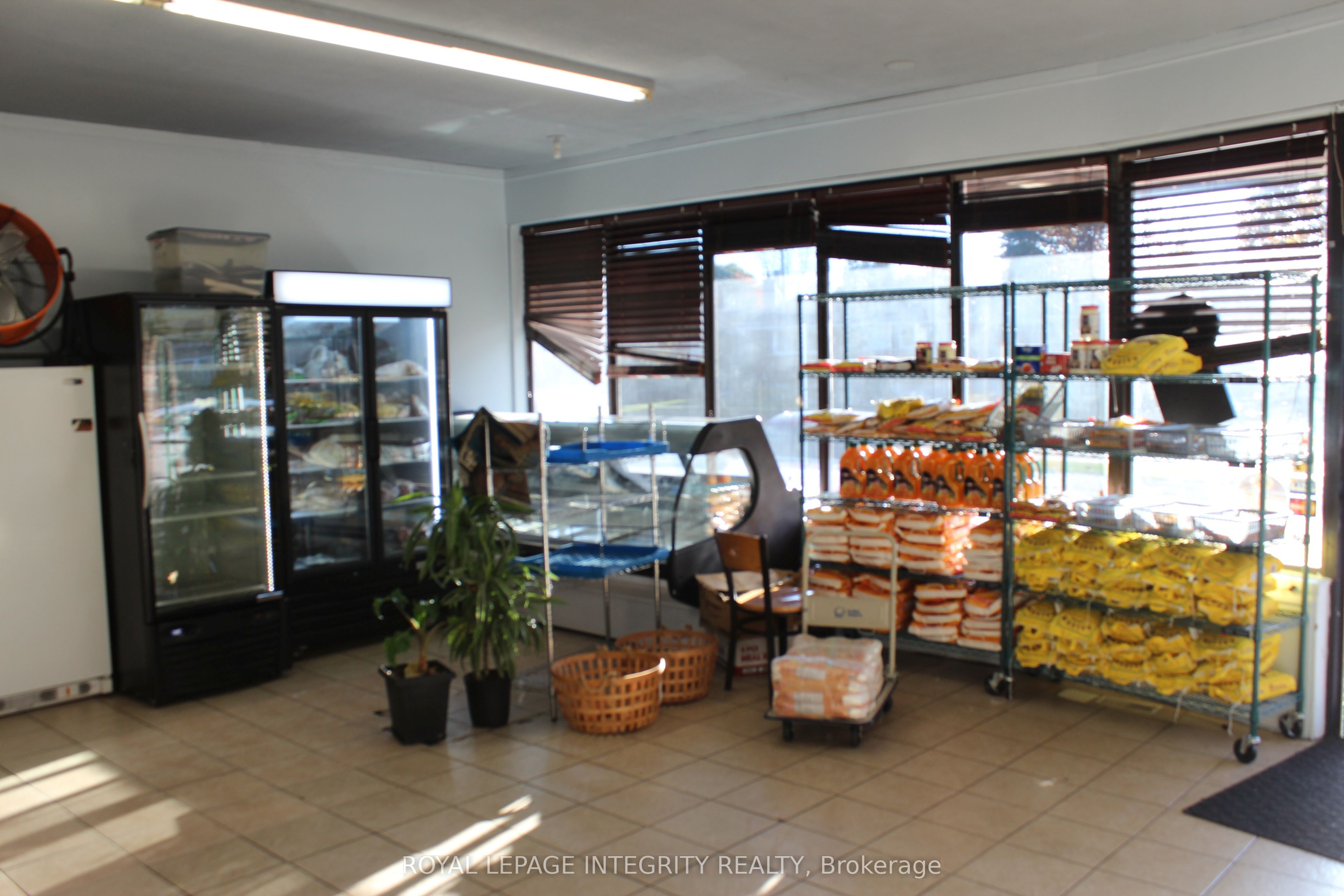 1117 Cobden Road Property Photo 7