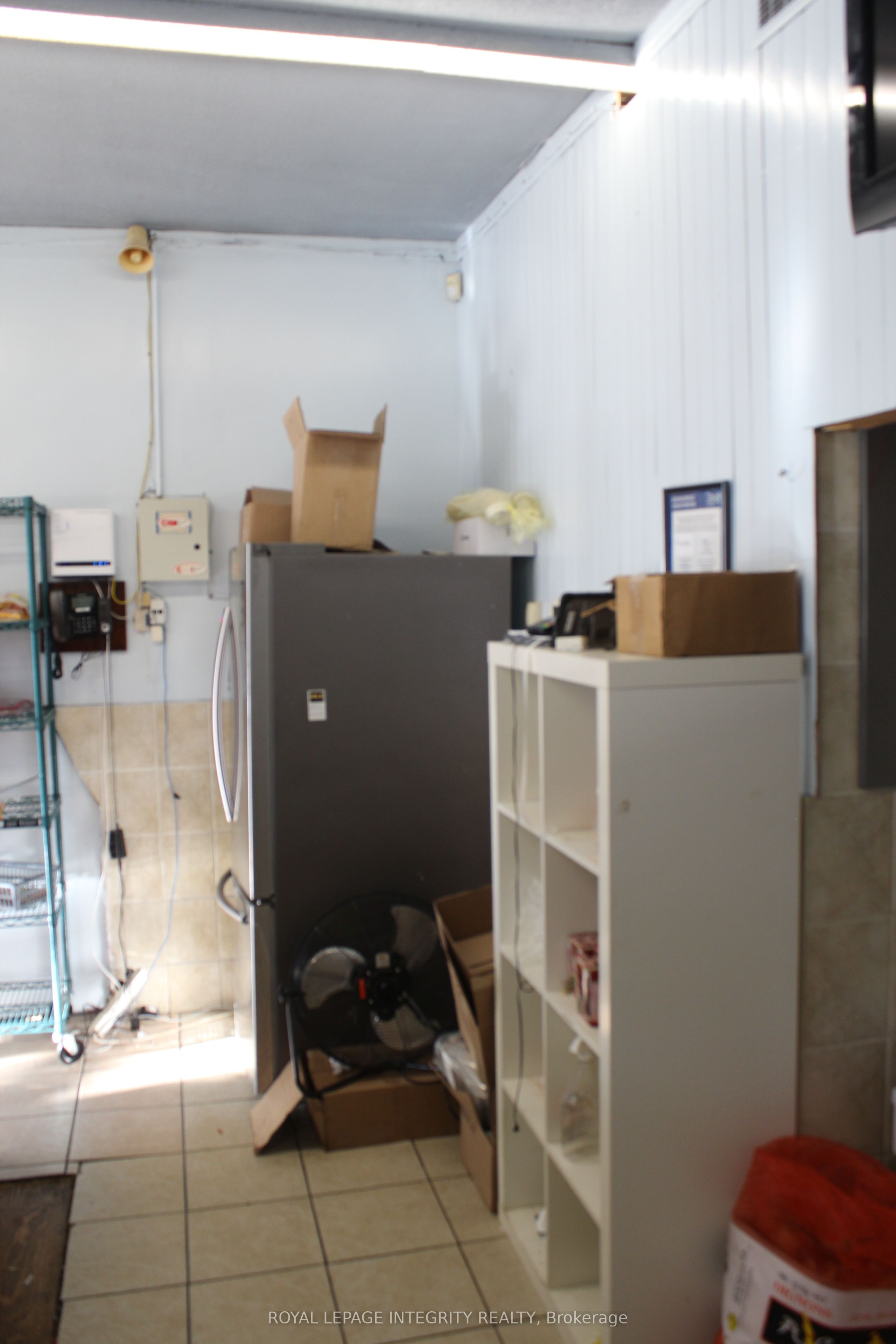 1117 Cobden Road Property Photo 9