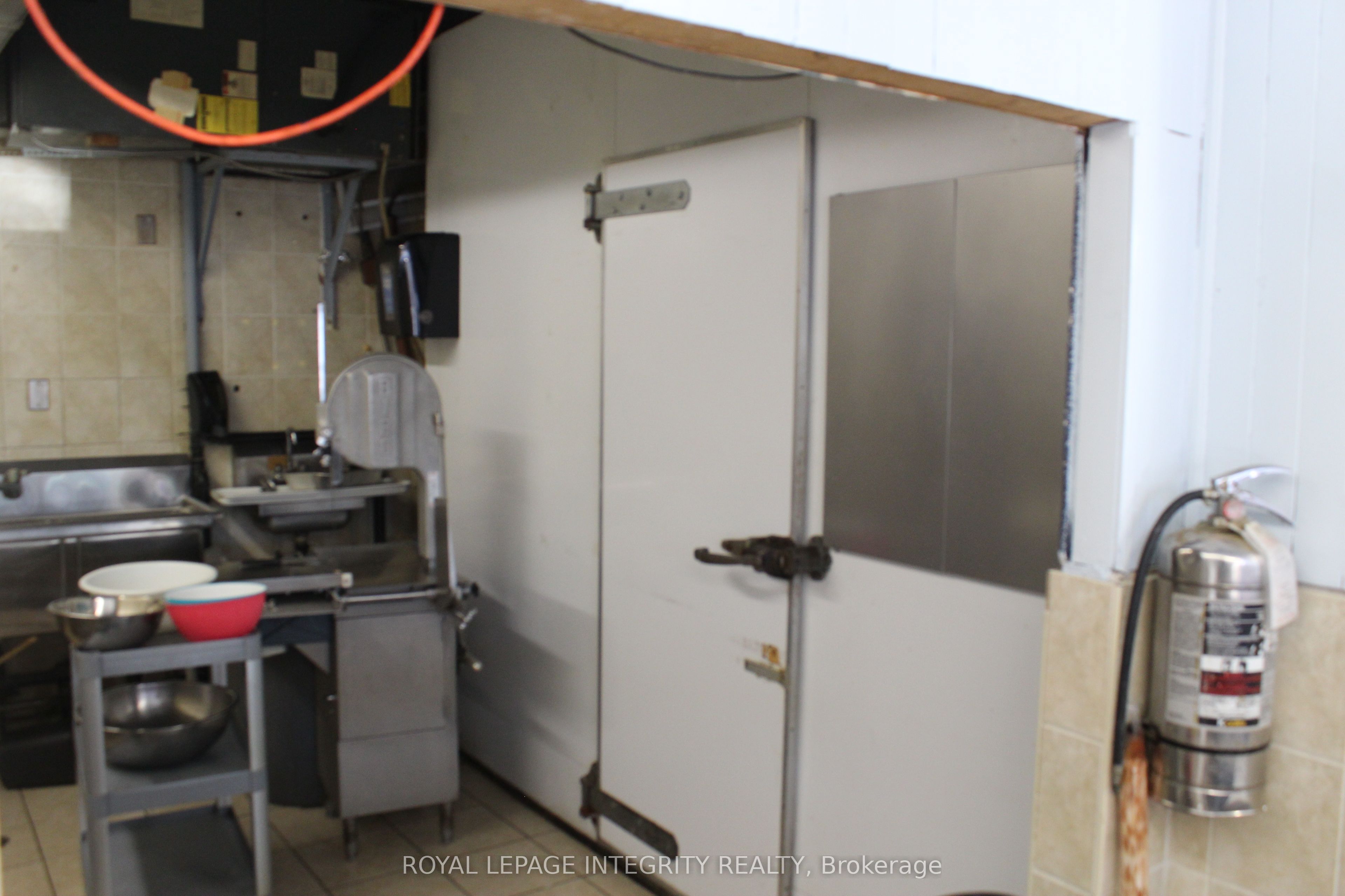 1117 Cobden Road Property Photo 12