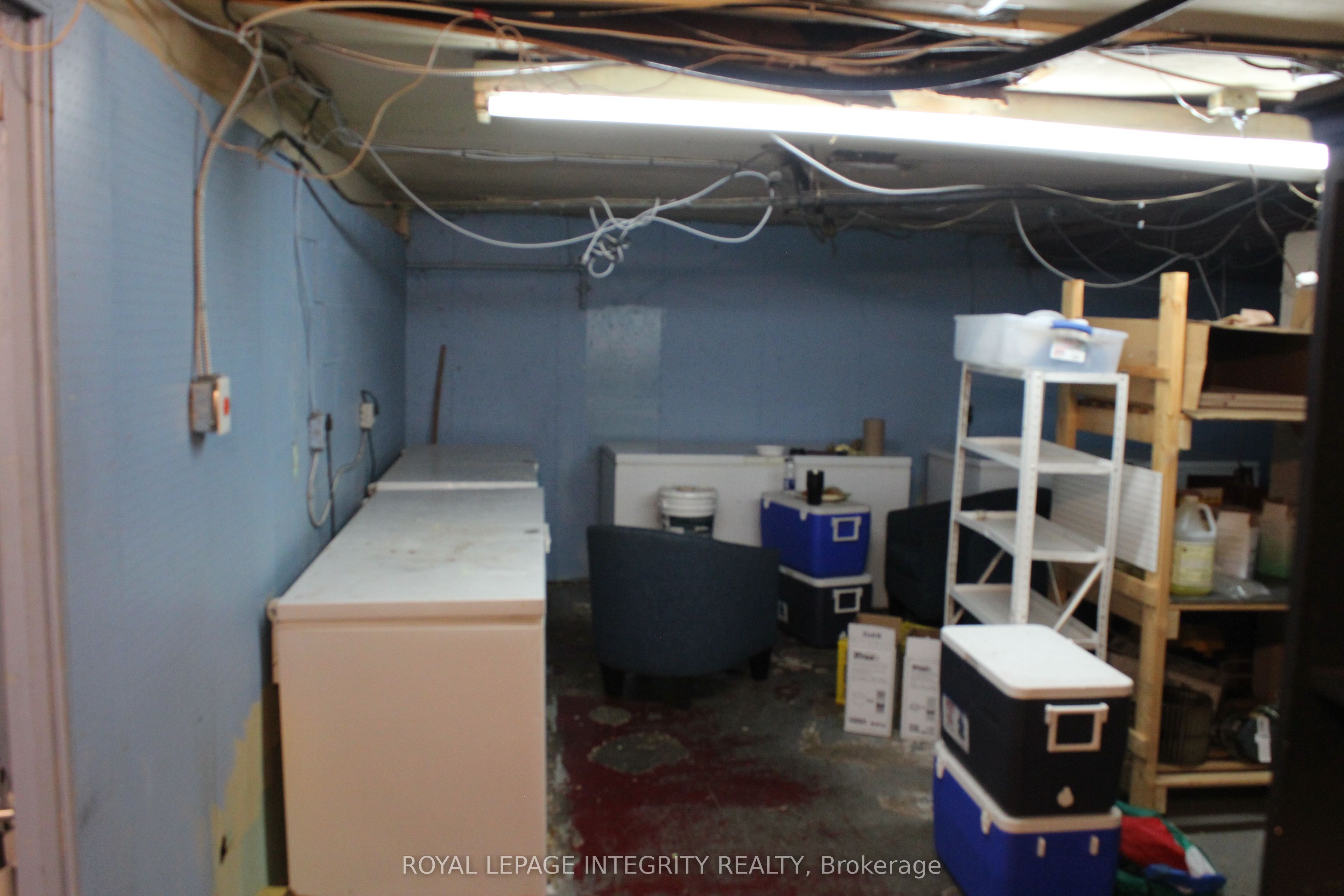 1117 Cobden Road Property Photo 17