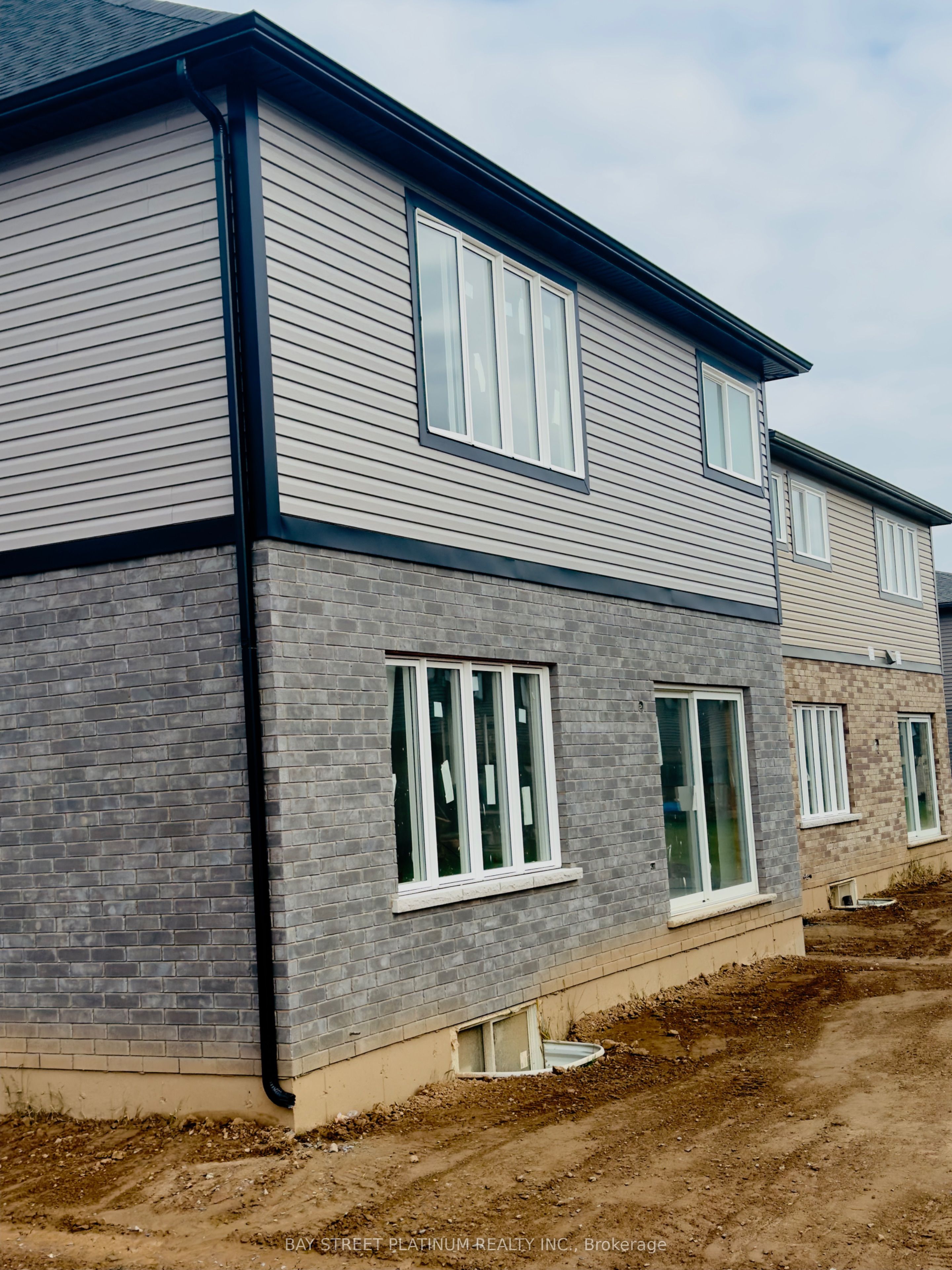 62 William Street Property Photo 3