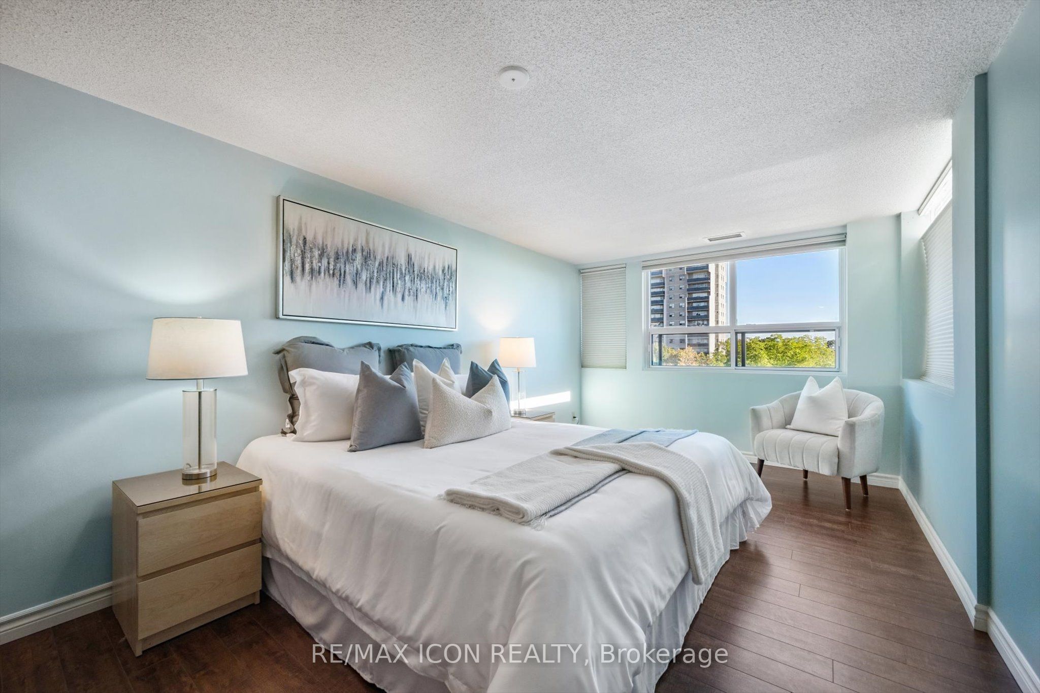 20 Ellen Street E 610 Property Photo 17