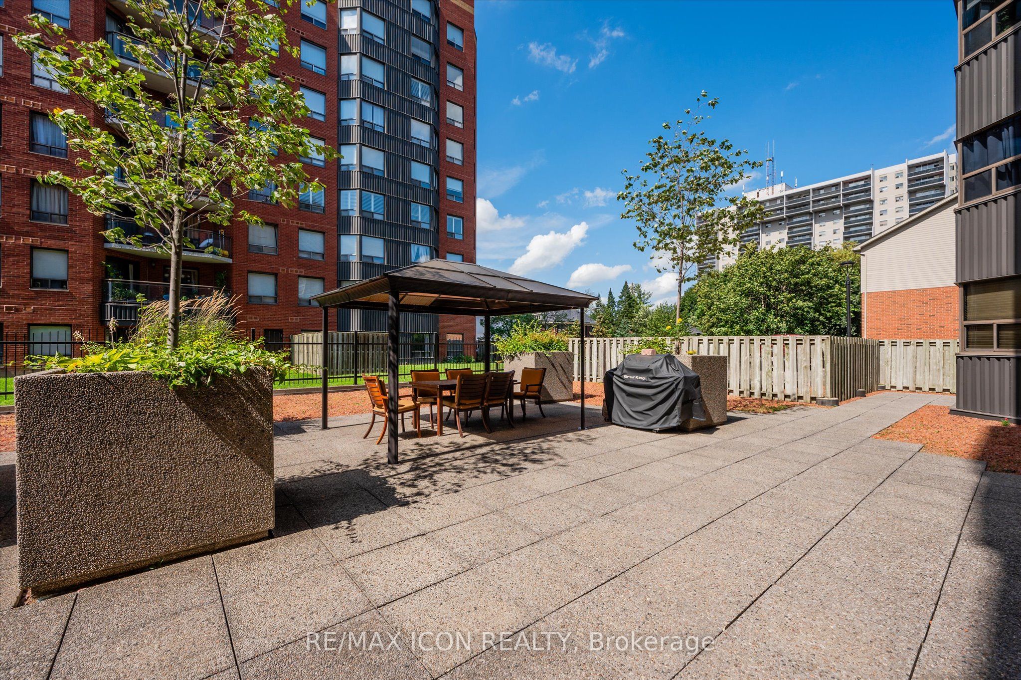 20 Ellen Street E 610 Property Photo 27