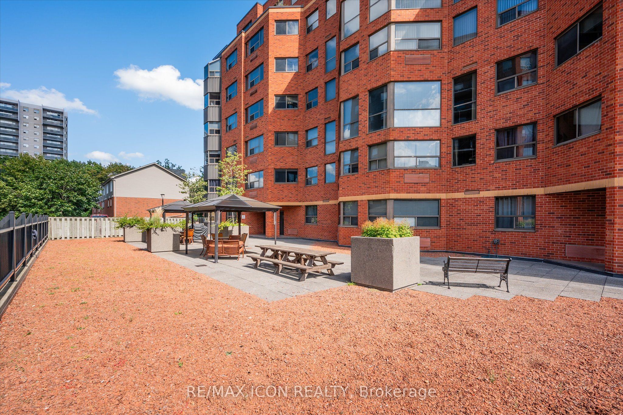 20 Ellen Street E 610 Property Photo 29