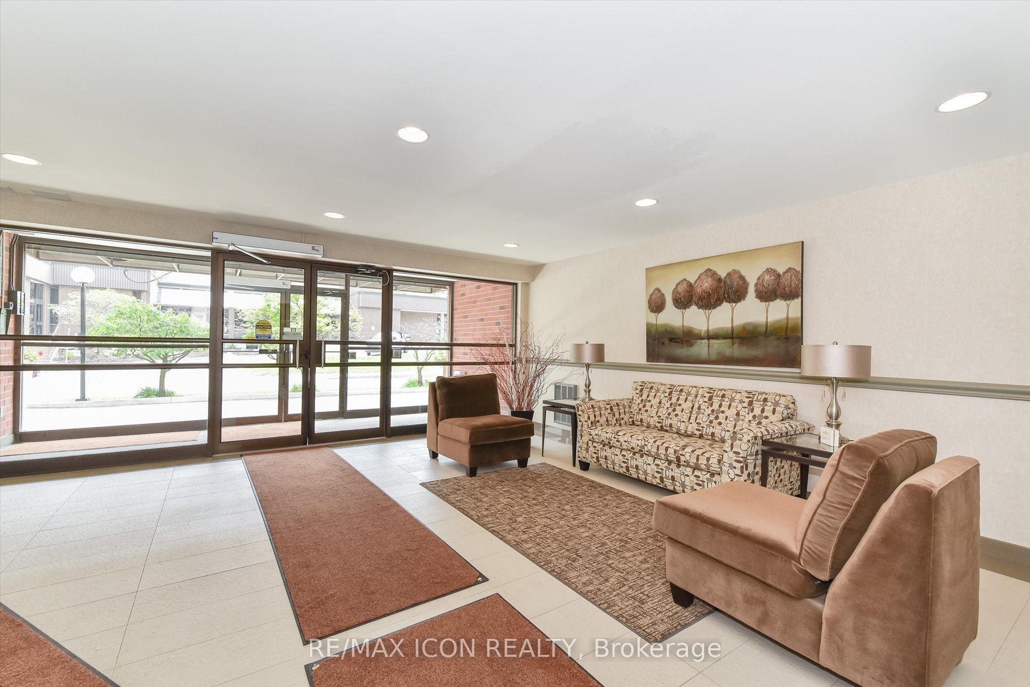 20 Ellen Street E 610 Property Photo 30