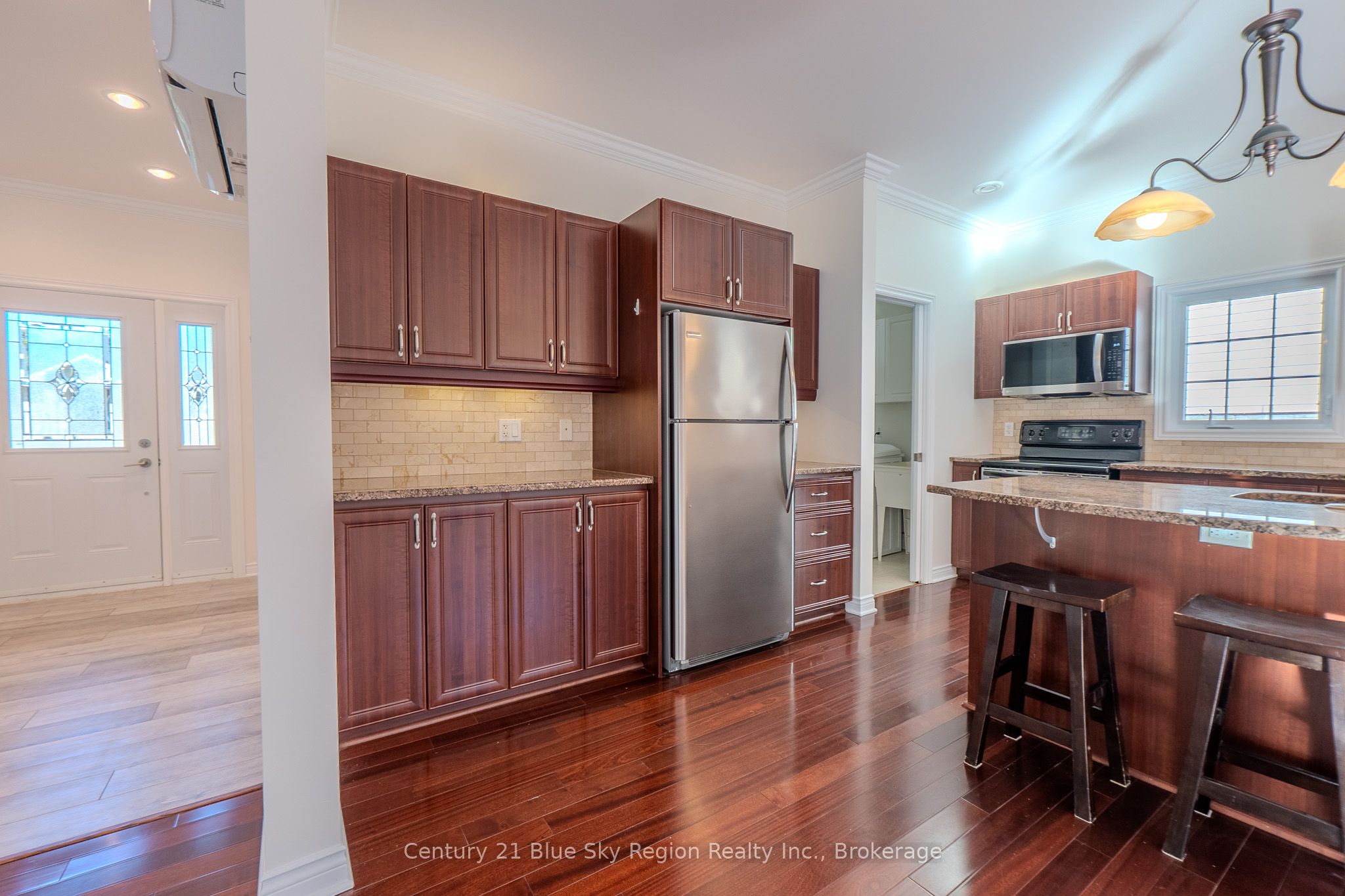 1134 Premier Rd Property Photo 11