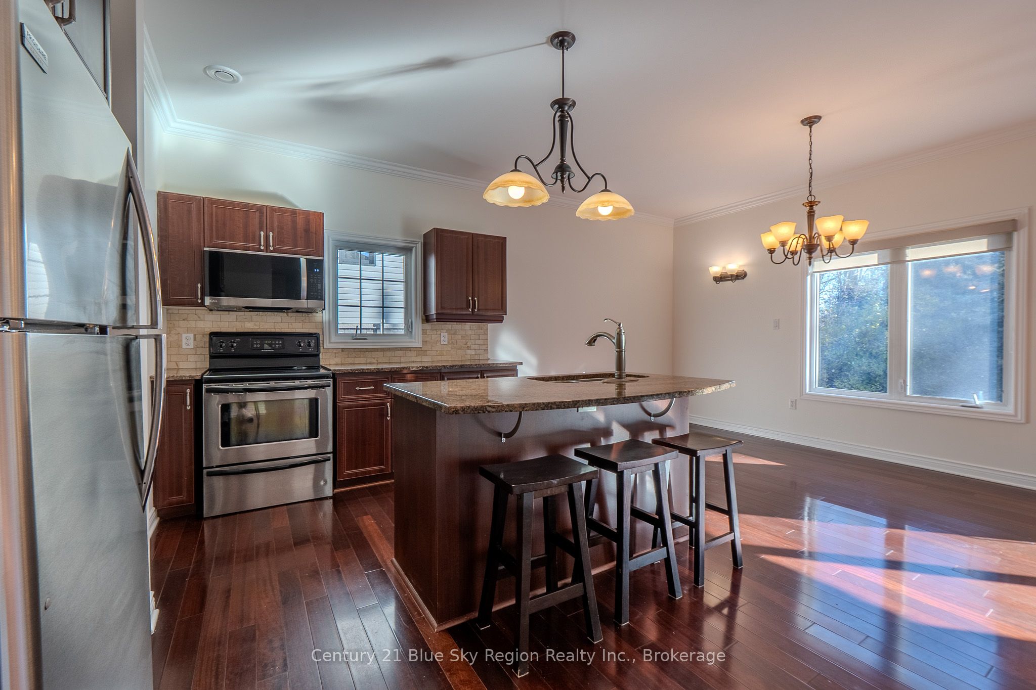 1134 Premier Rd Property Photo 12