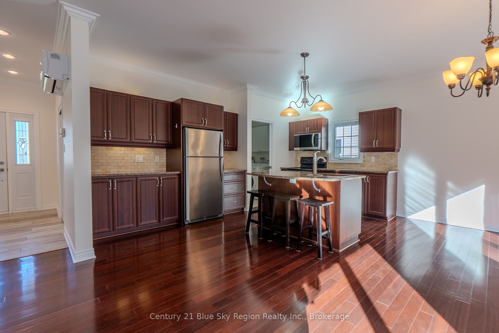 1134 Premier Rd Property Photo 15