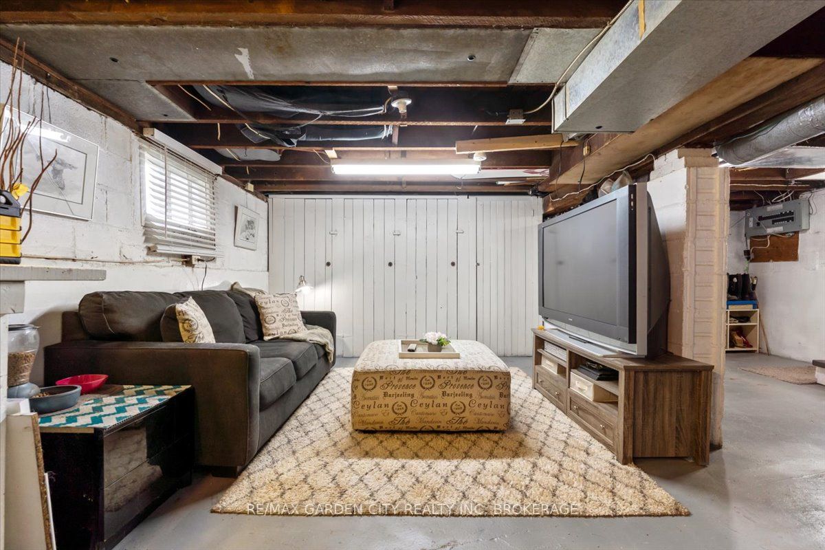 22 Chaplin Avenue Property Photo 17