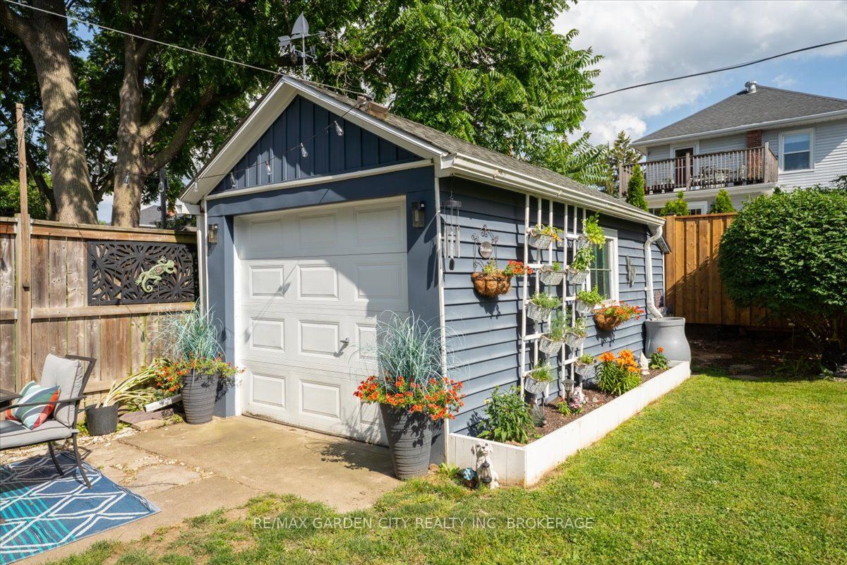 22 Chaplin Avenue Property Photo 23