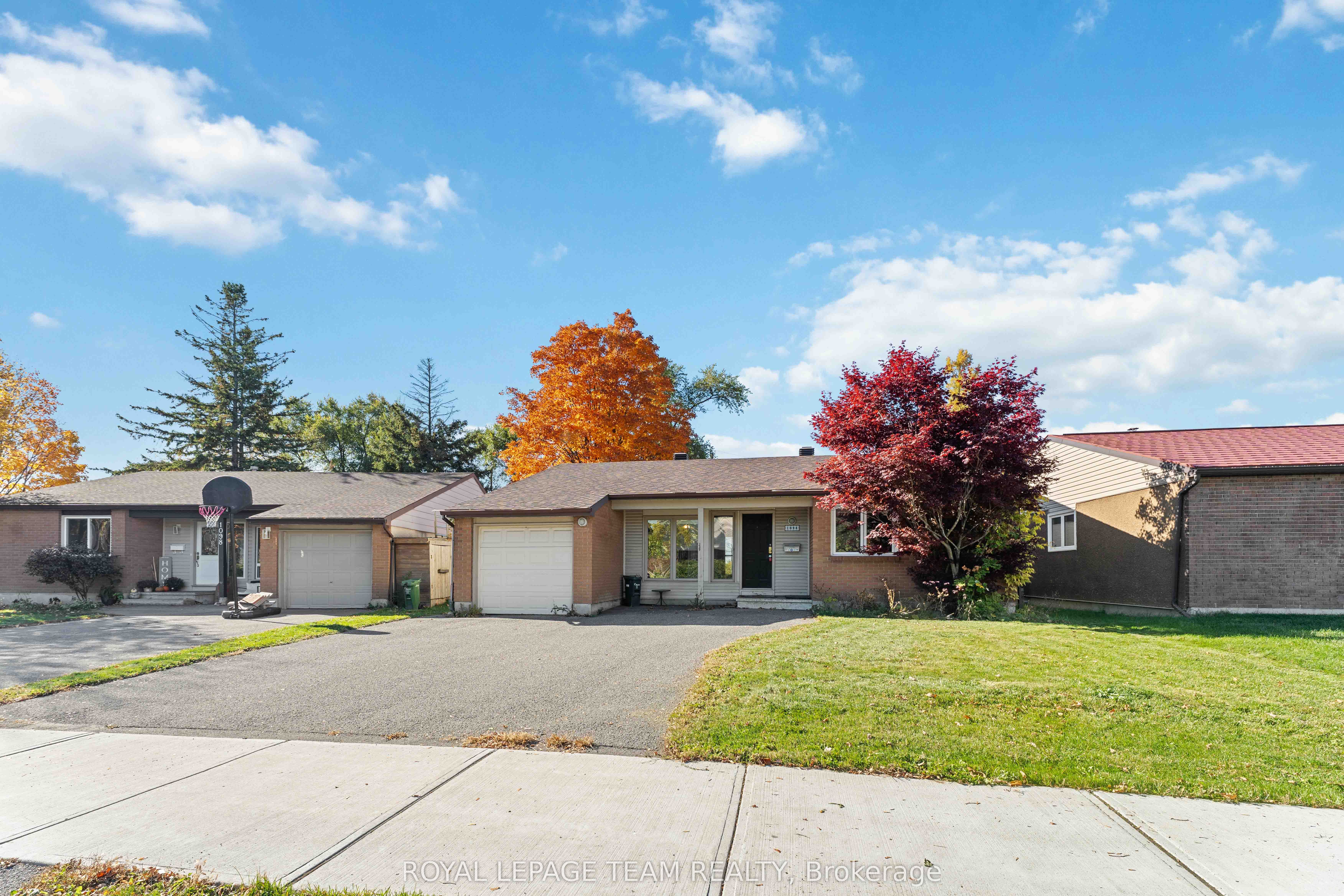 1094 Alenmede Crescent Property Photo 1