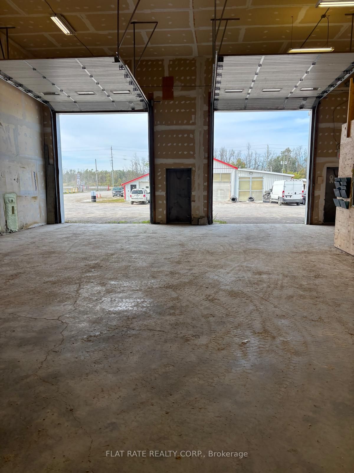 1057 Highway 7 N/a Unit 17/18 Property Photo 4