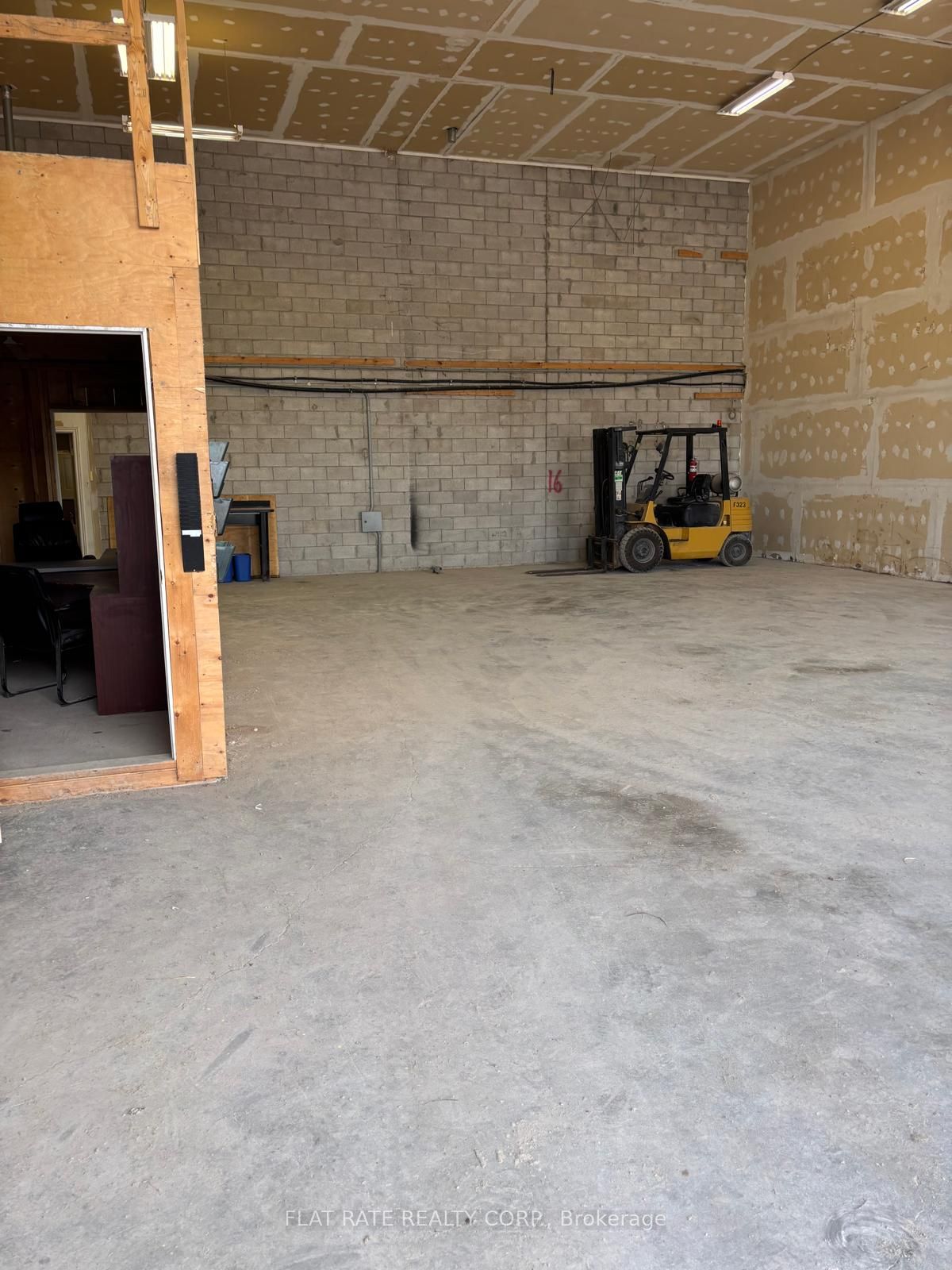 1057 Highway 7 N/a Unit 17/18 Property Photo 7