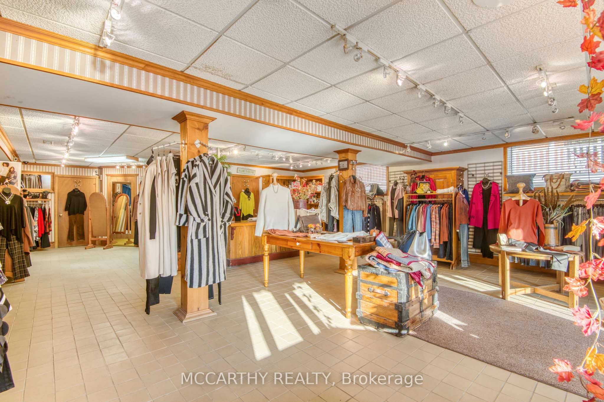 21 Toronto Street S Property Photo 10