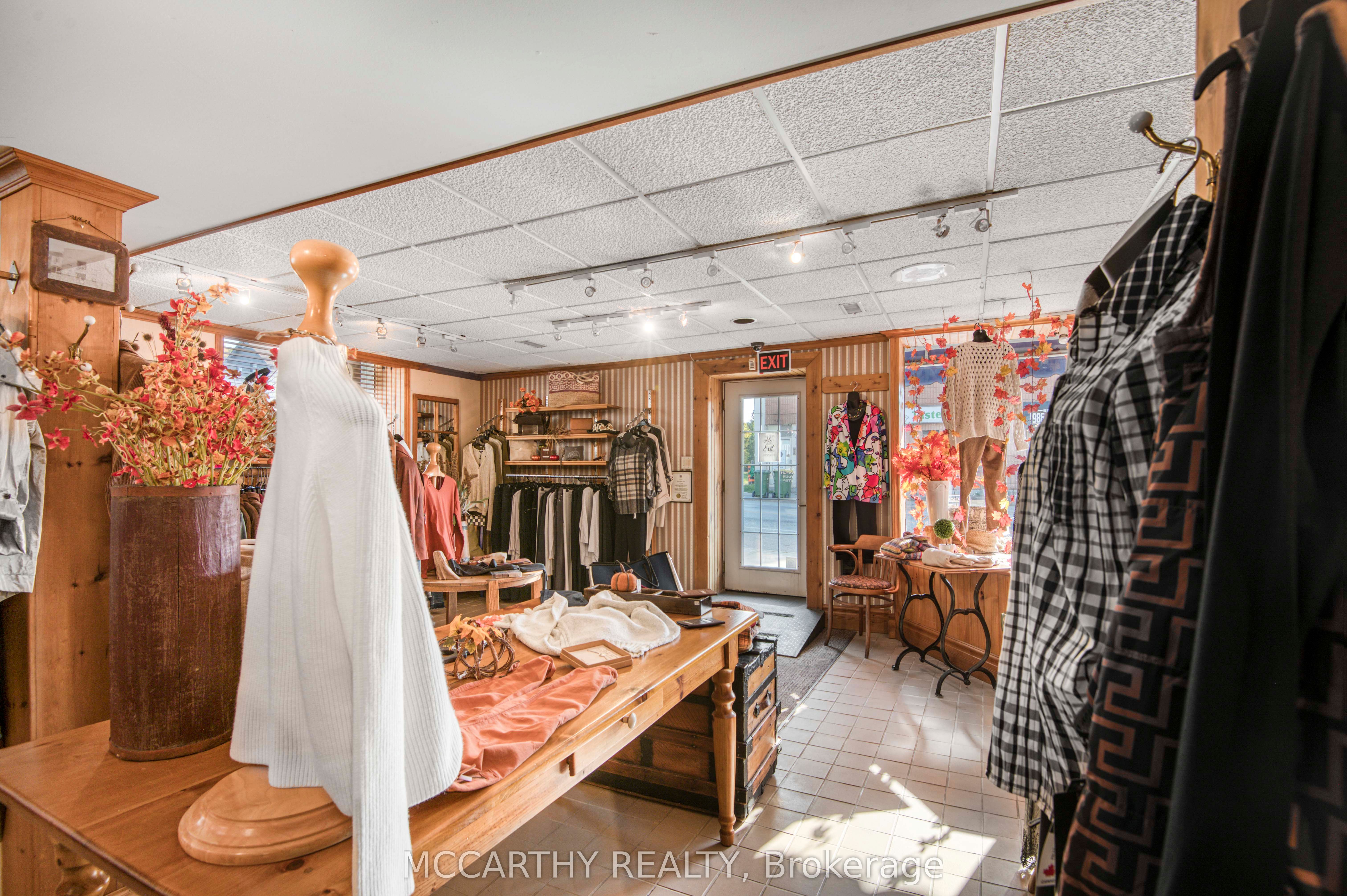 21 Toronto Street S Property Photo 12